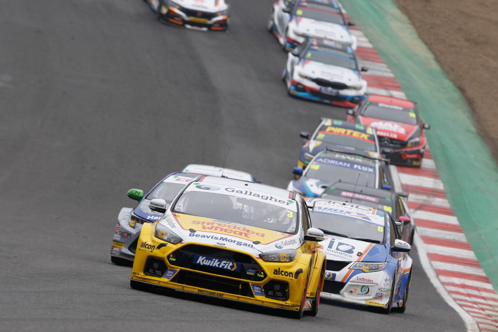 Brands Hatch BTCC: Chilton romps clear for reverse grid victory