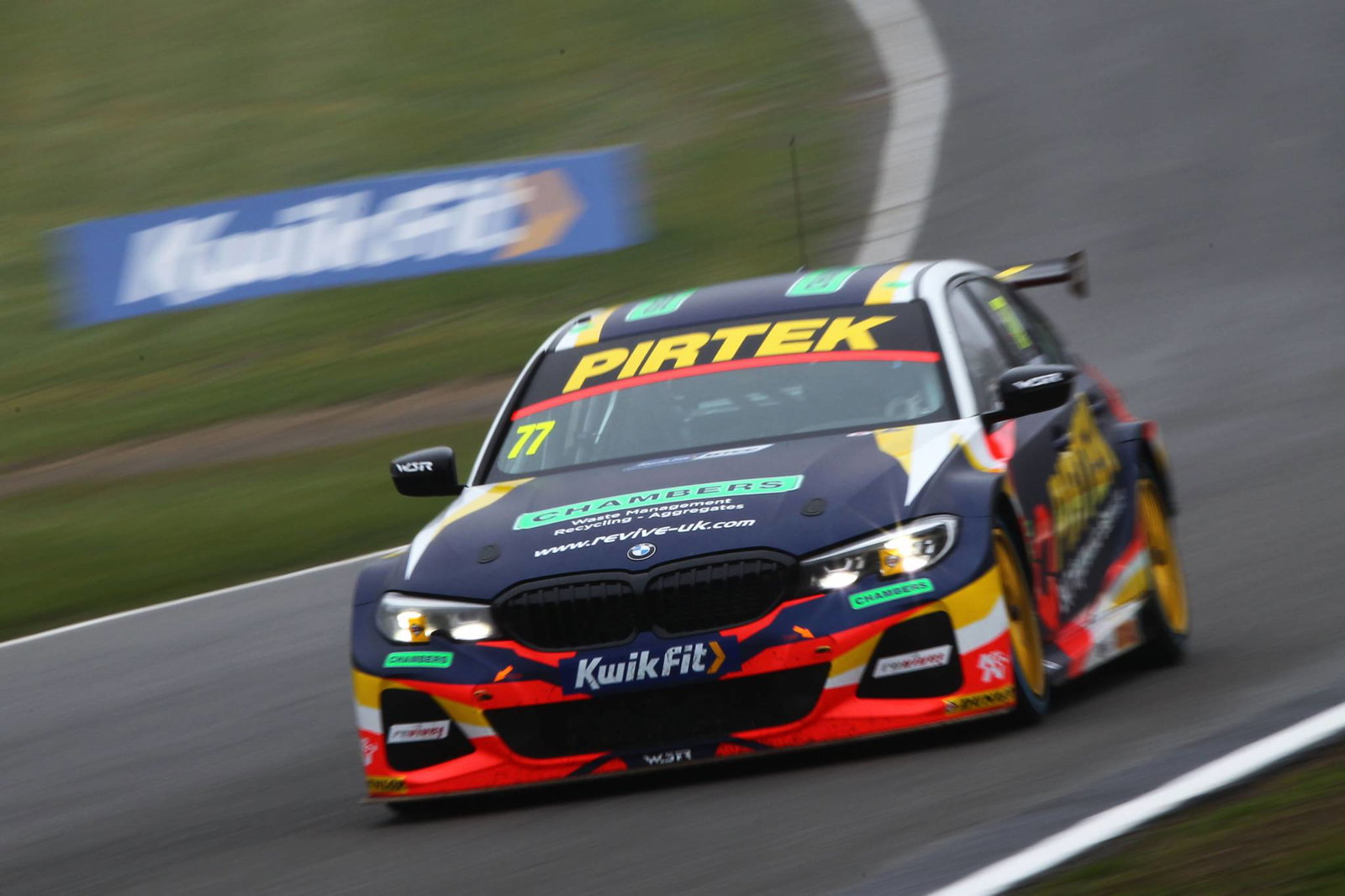 BTCC Donington Park: Jordan quickest in damp opening practice