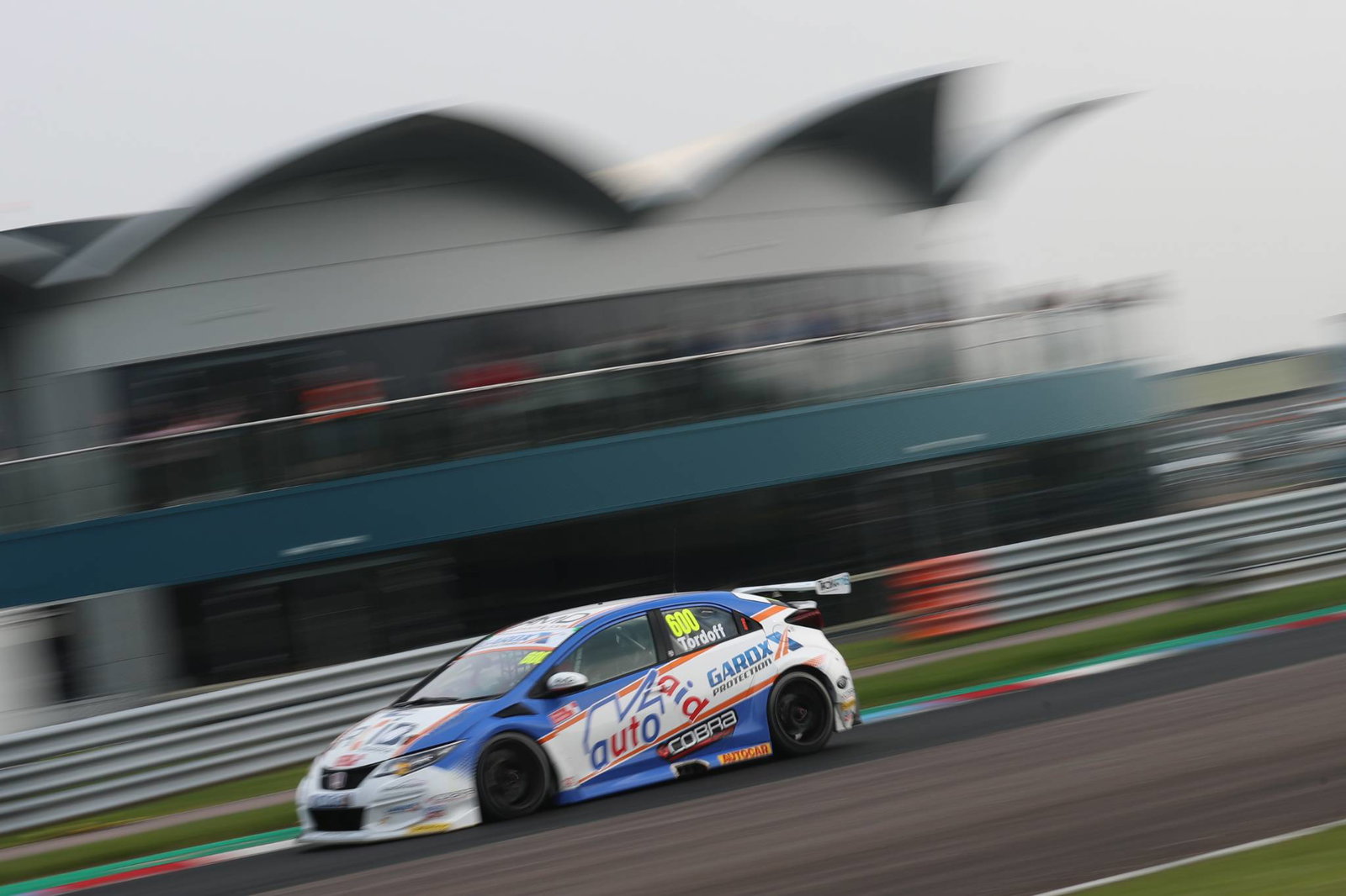 BTCC Thruxton: Tordoff clinches last gasp pole at Thruxton