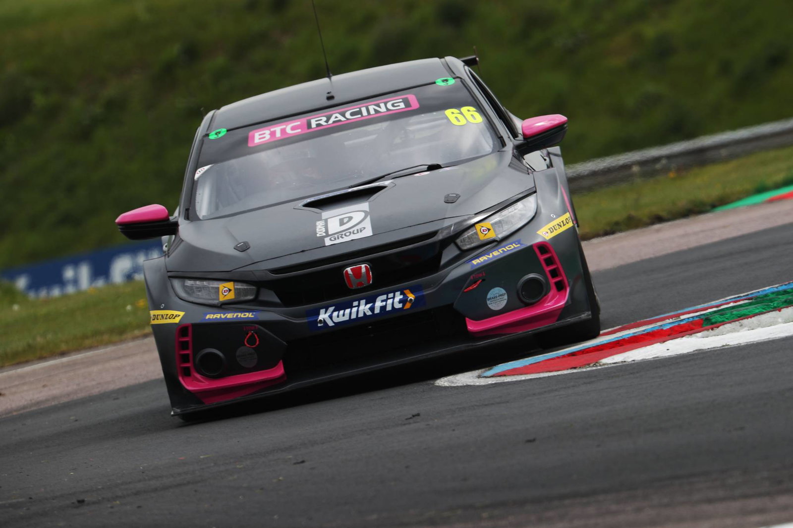 BTCC Thruxton: 'Positive weekend' for joint-leader Turkington