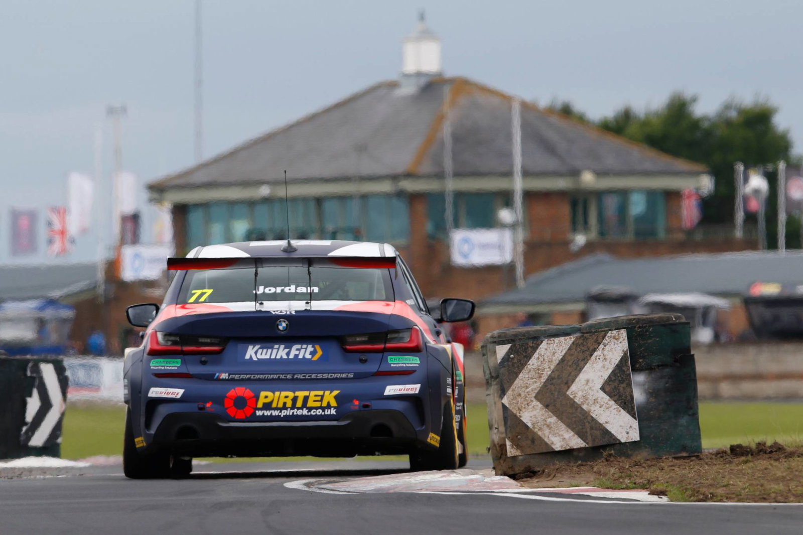 BTCC Croft: Jordan leads Sutton in opening practice