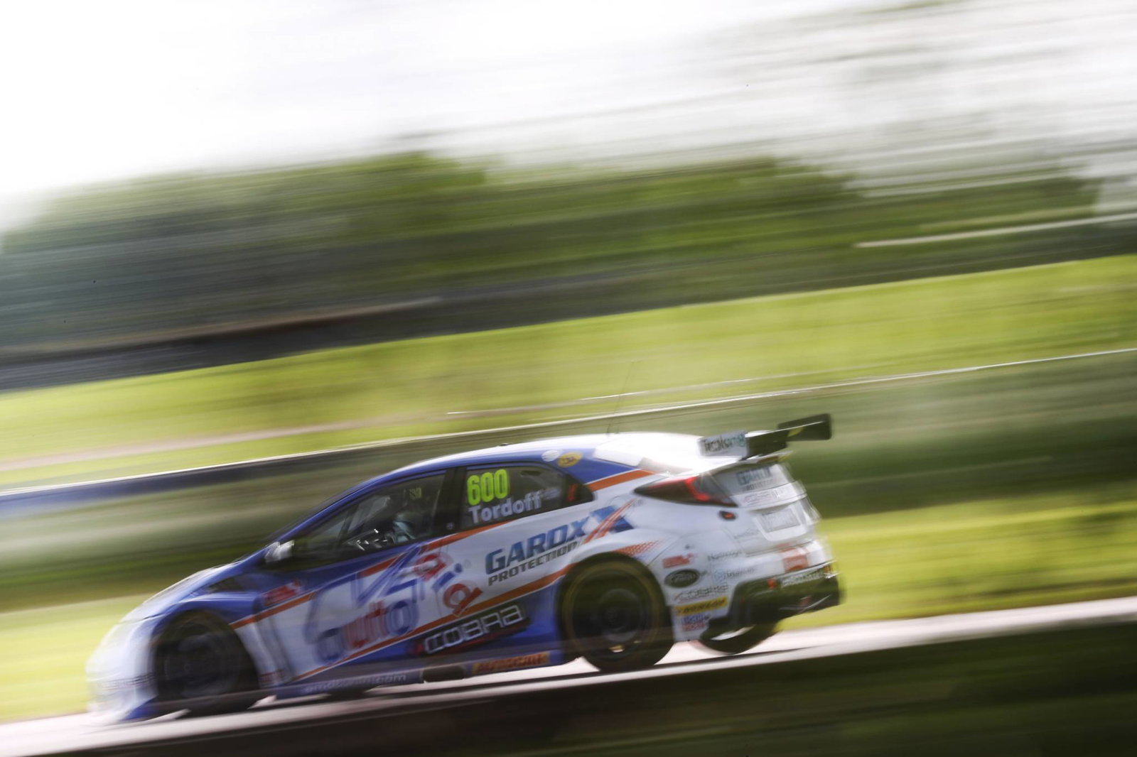 BTCC: Turkington stretches clear after ‘brilliant’ Croft