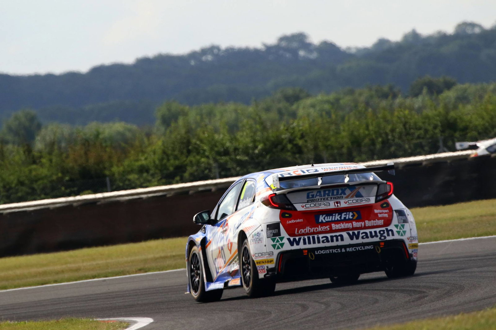 BTCC Knockhill: Butcher takes impressive maiden BTCC pole position