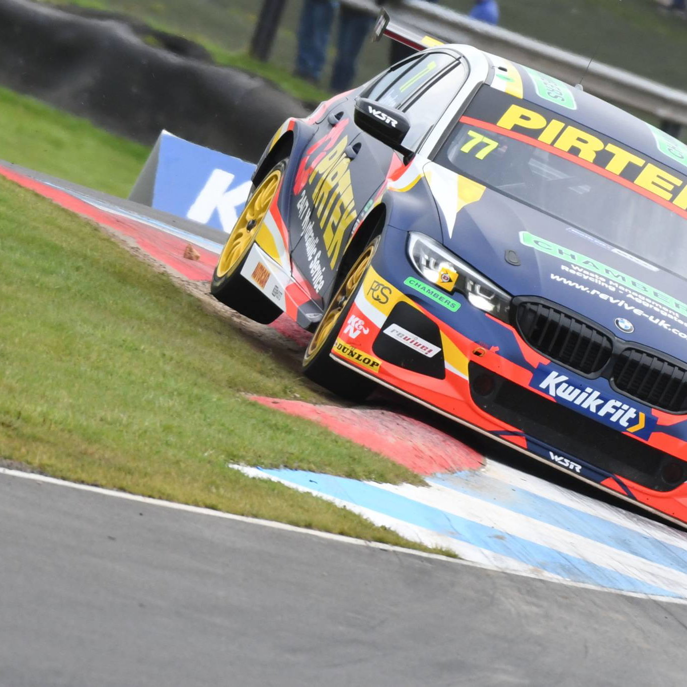 BTCC Knockhill: Jordan to 'weigh up risks' from third