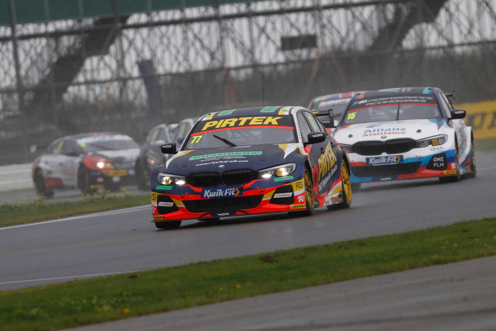 BTCC Silverstone: Turkington 'digs deep' to extend BTCC lead 