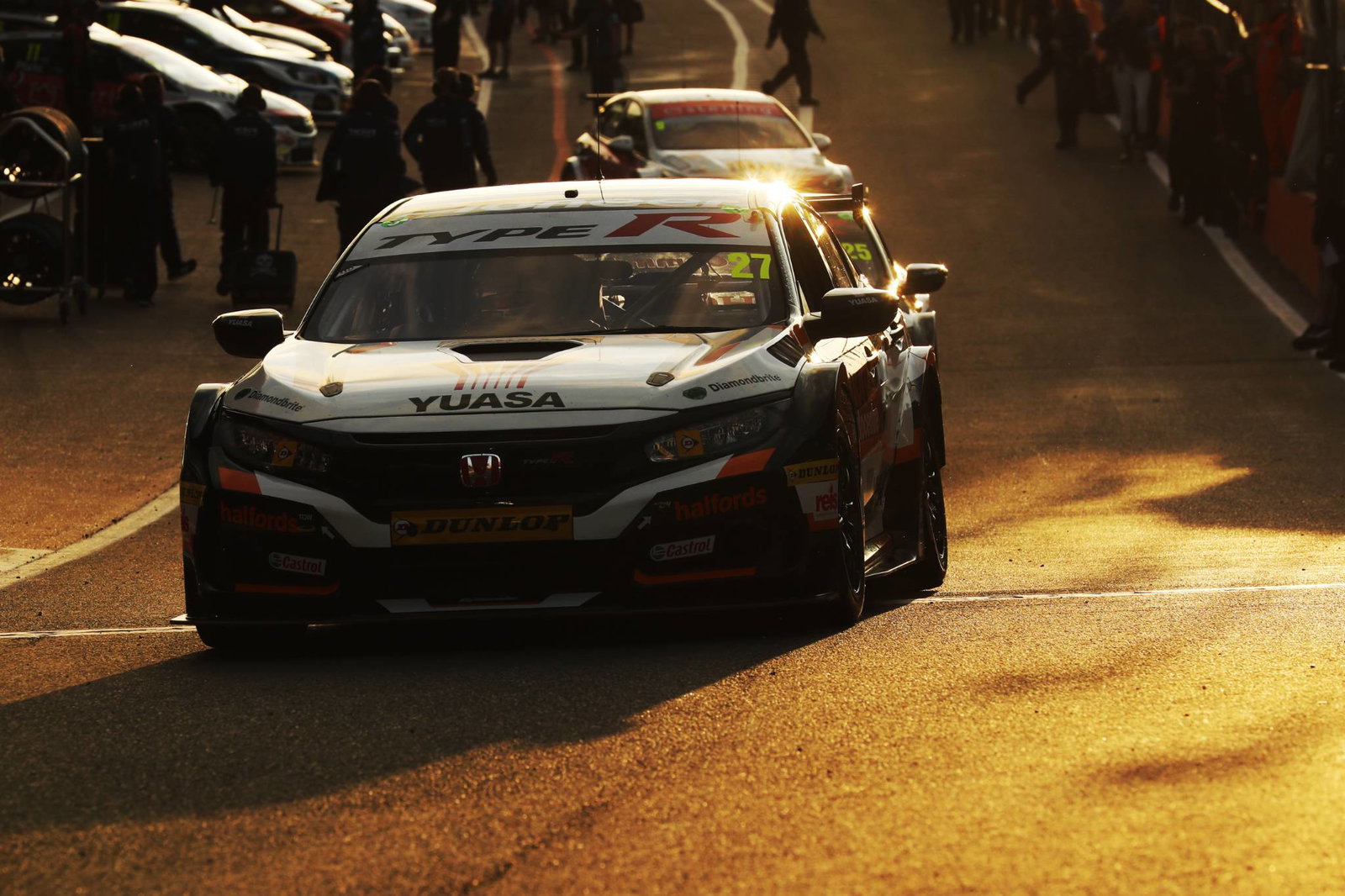 BTCC: Jordan 'proud' to take BTCC title battle to the wire