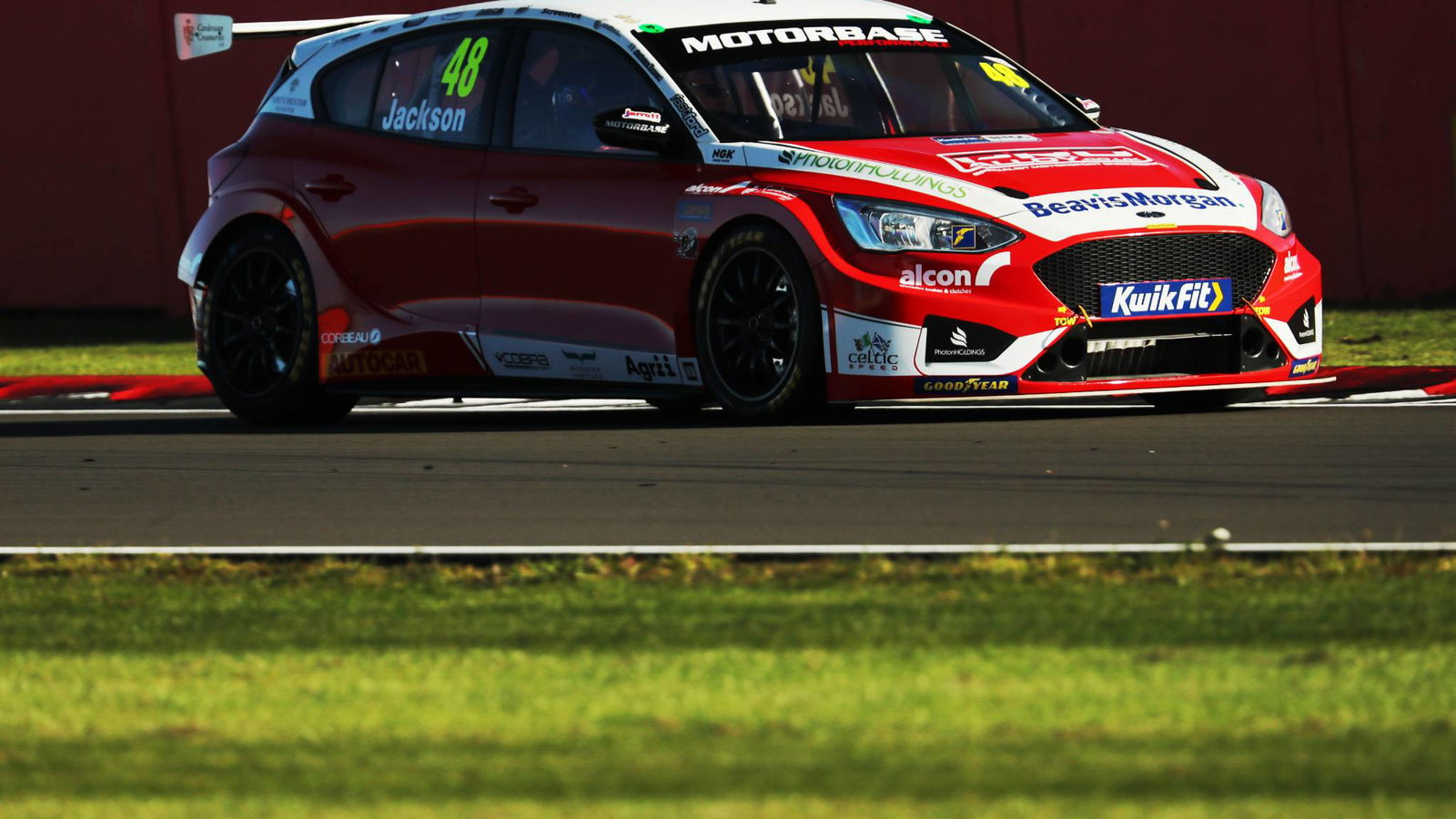 iOllie Jackson (GBR) - Motorbase Performance Ford Focus 