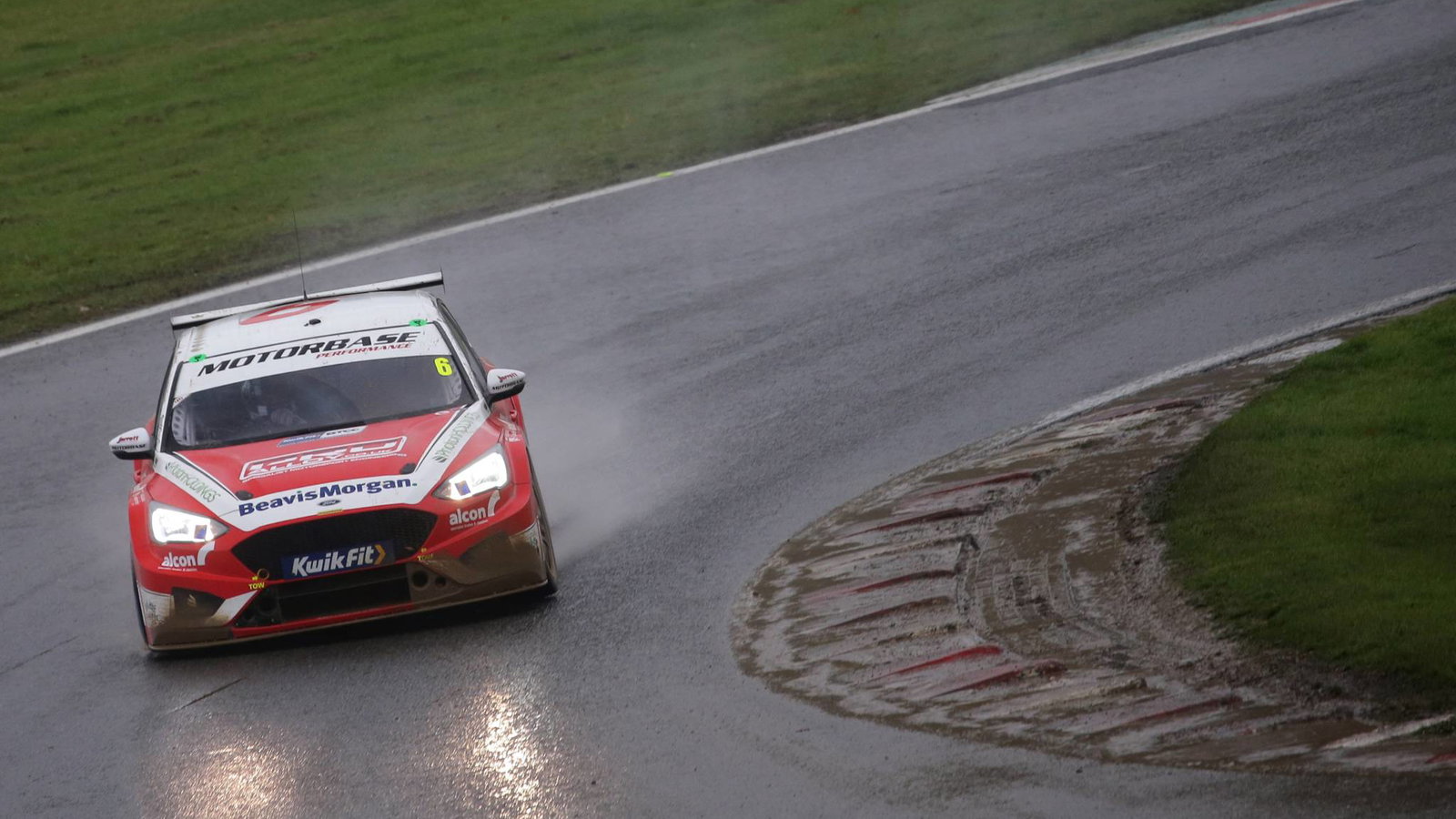 iRory Butcher (GBR) - Motorbase Performance Ford Focus 