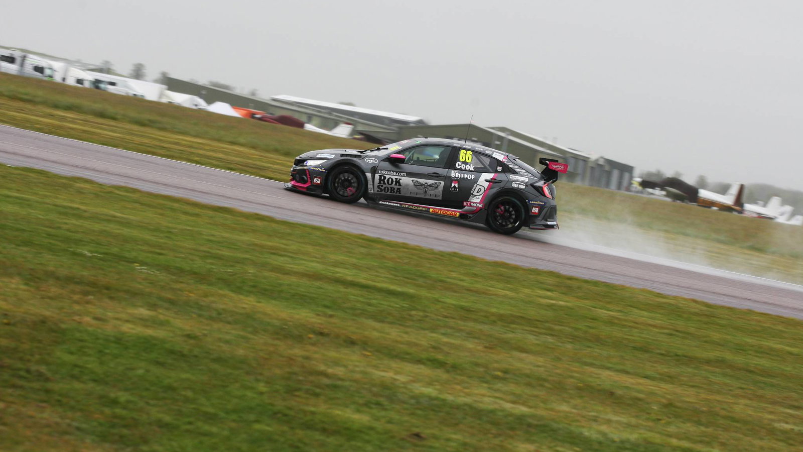 iJosh Cook (GBR) - BTC Racing Honda Civic Type R 