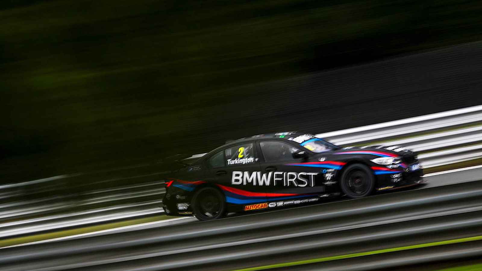 iColin Turkington (GBR) - Team BMW BMW 330i M Sport 