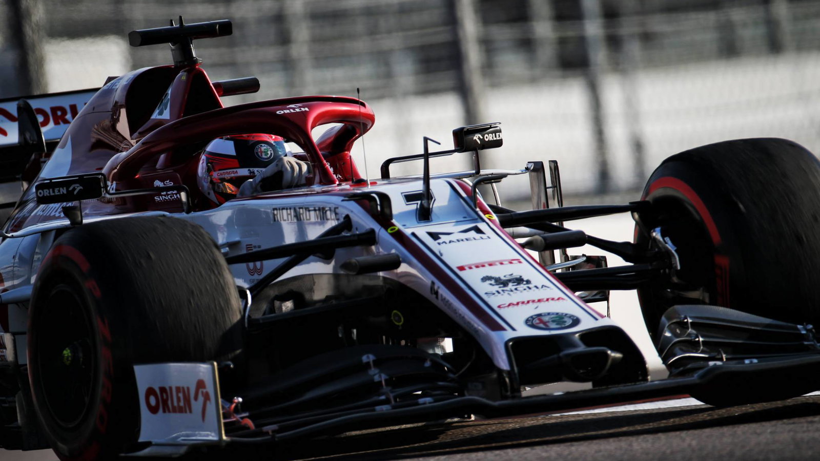 Kimi Raikkonen (FIN) Alfa Romeo Racing C39.