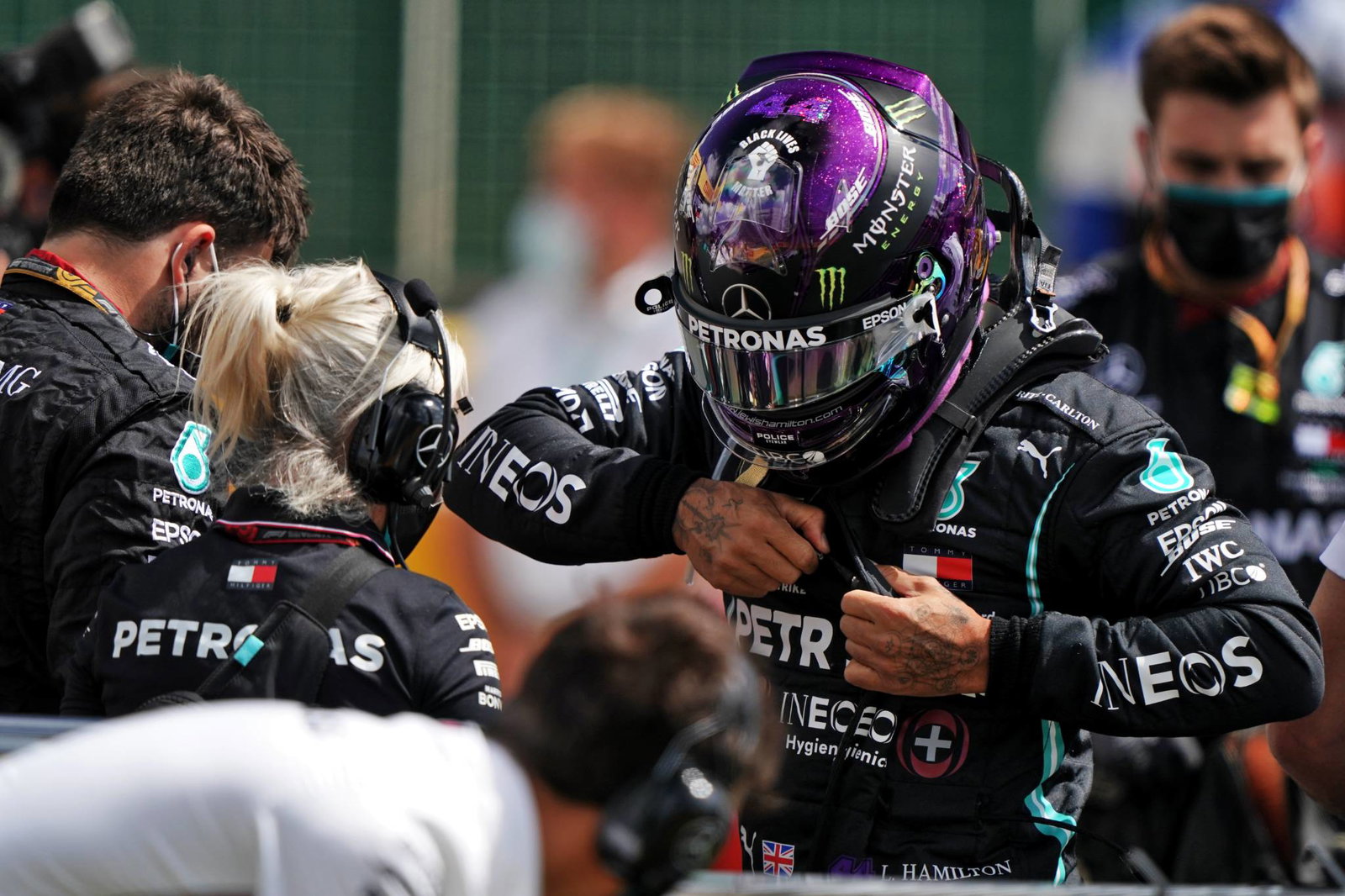 Racing Point mengurangi 15 poin F1 dan didenda setelah Renault memenangkan protes