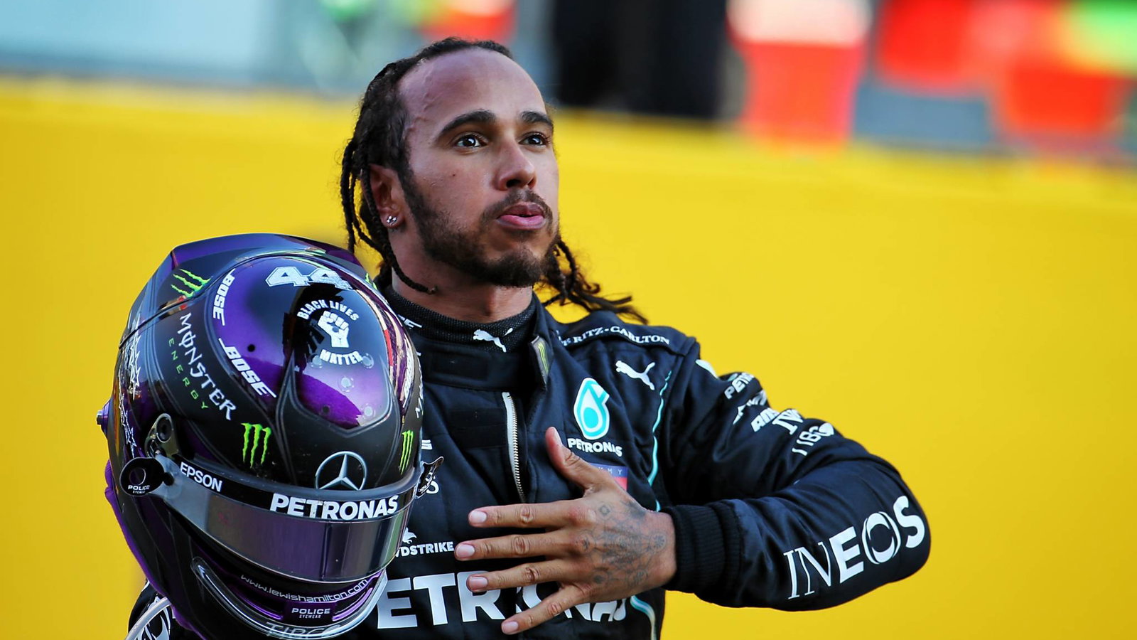 Race winner Lewis Hamilton (GBR) Mercedes AMG F1 celebrates in parc ferme.