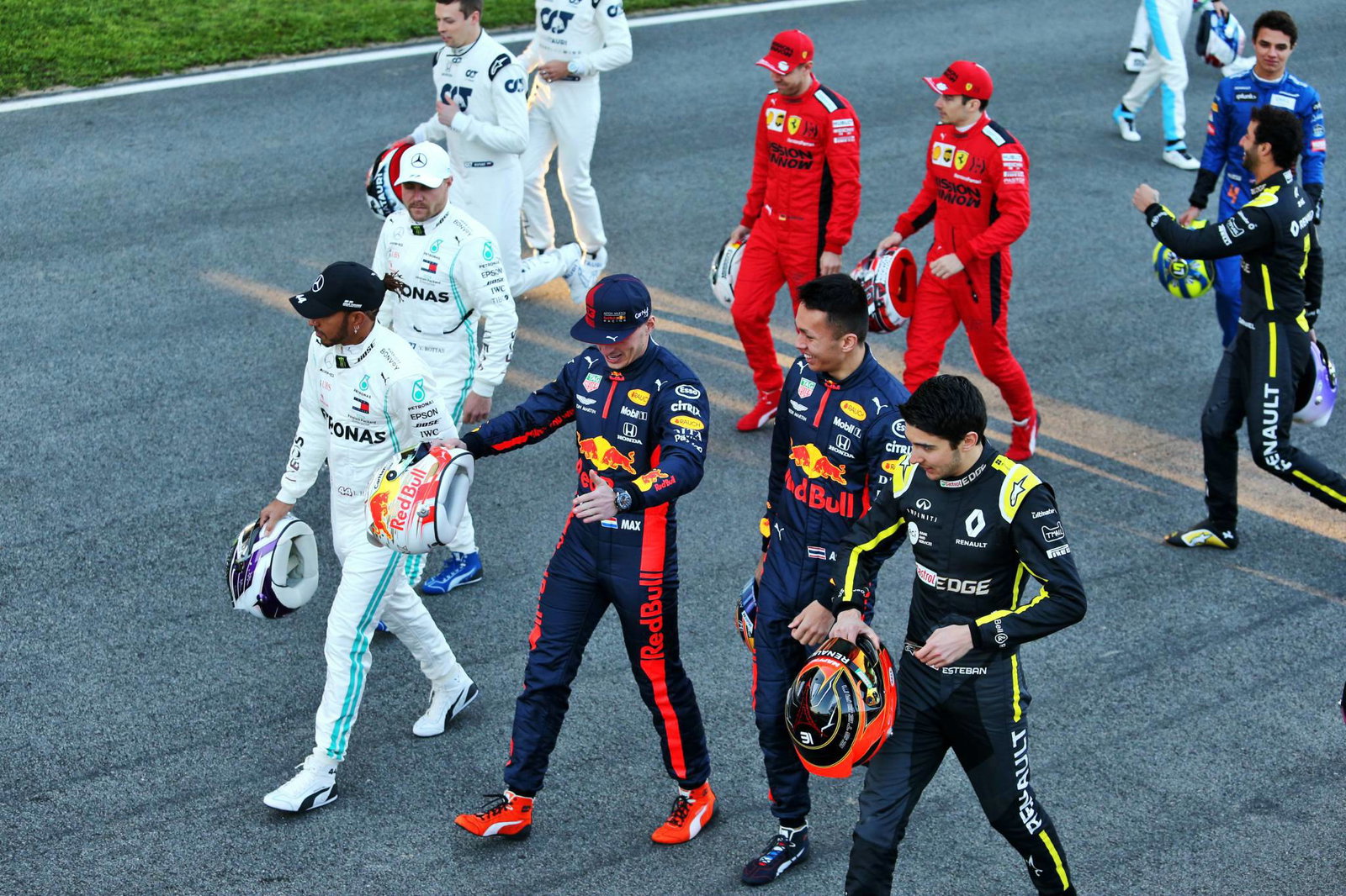 Ferrari: Kewajiban kami untuk membuat orang tersenyum di tengah krisis virus corona