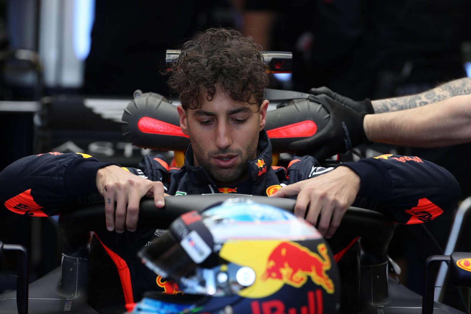 Red Bull pins F1 shake up on simplifying rules