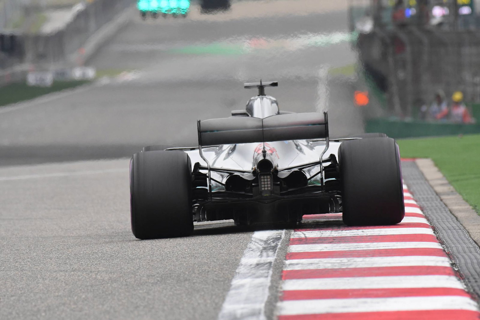 Toro Rosso blame miscommunication for Chinese GP collision 