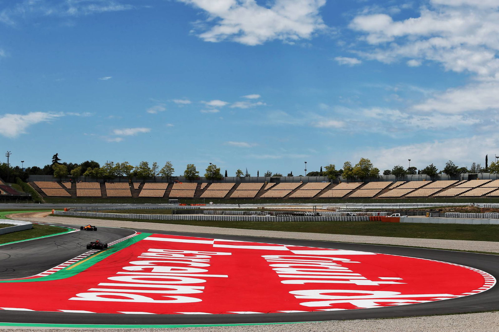 Vettel: Ferrari would have been worse off in Spain with normal F1 tyres