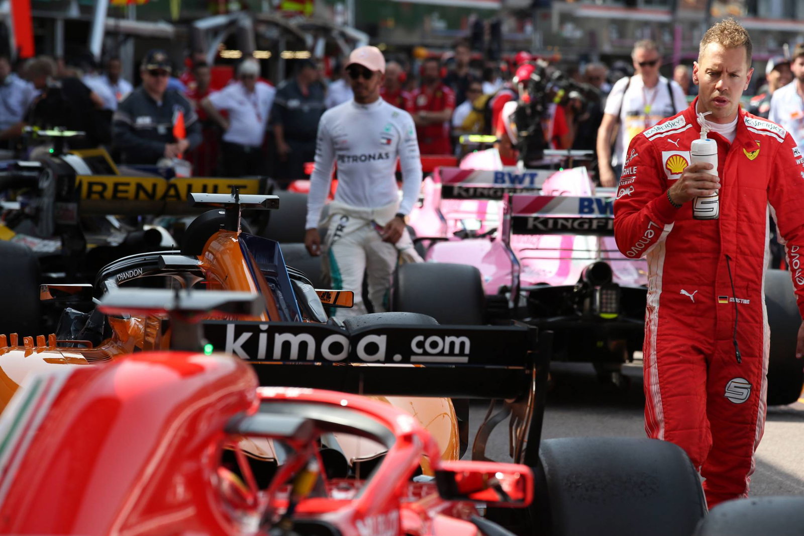 Daniel Ricciardo mempertahankan kemenangan dramatis Monaco F1 setelah masalah mesin