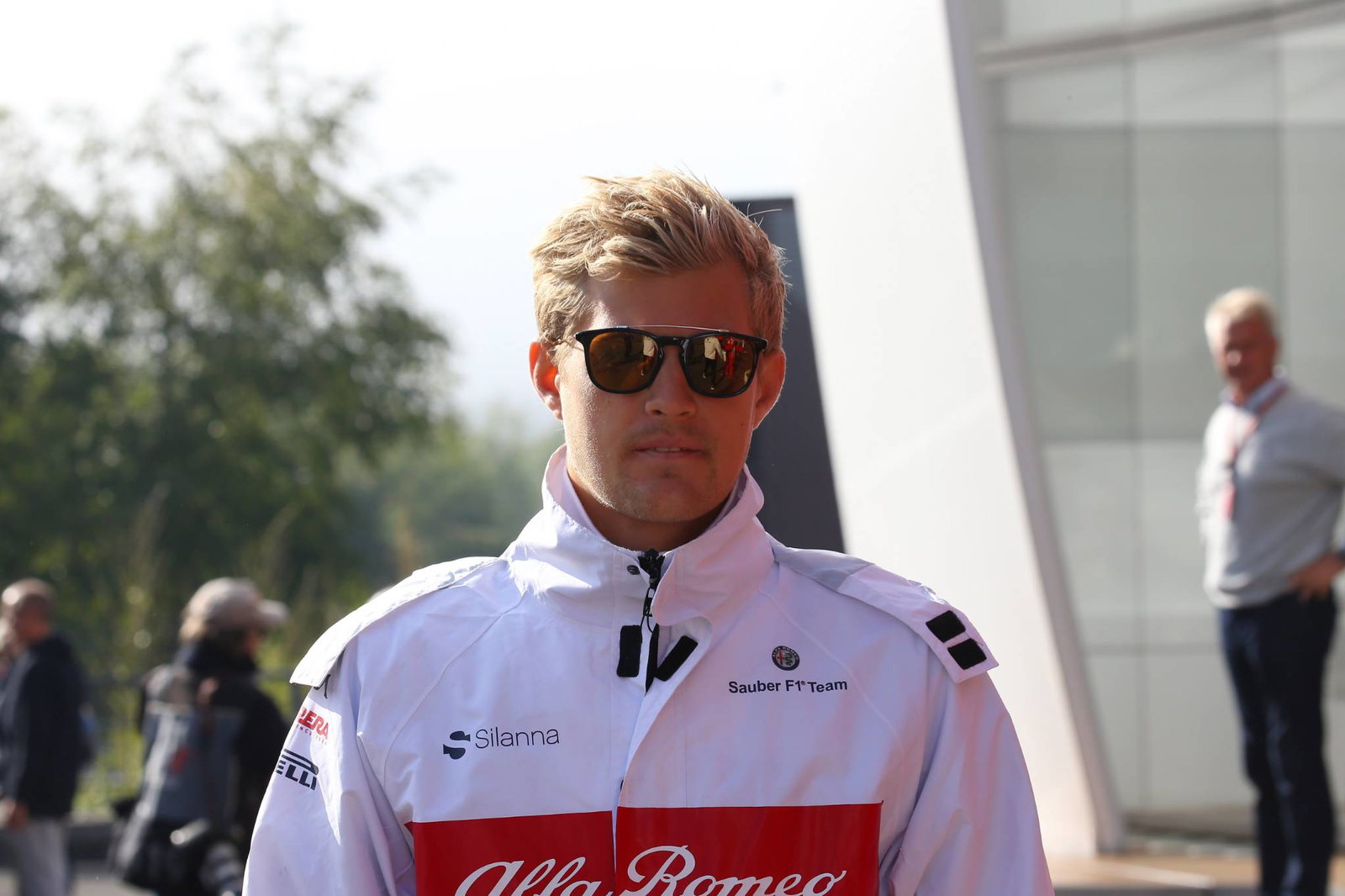 Hamilton mengagumi 'risiko berani' Ricciardo untuk bergabung dengan Renault