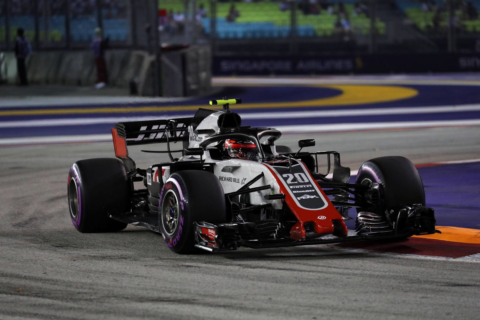 Comeback menunjukkan Vettel bisa mengalahkan Hamilton untuk meraih gelar - Horner