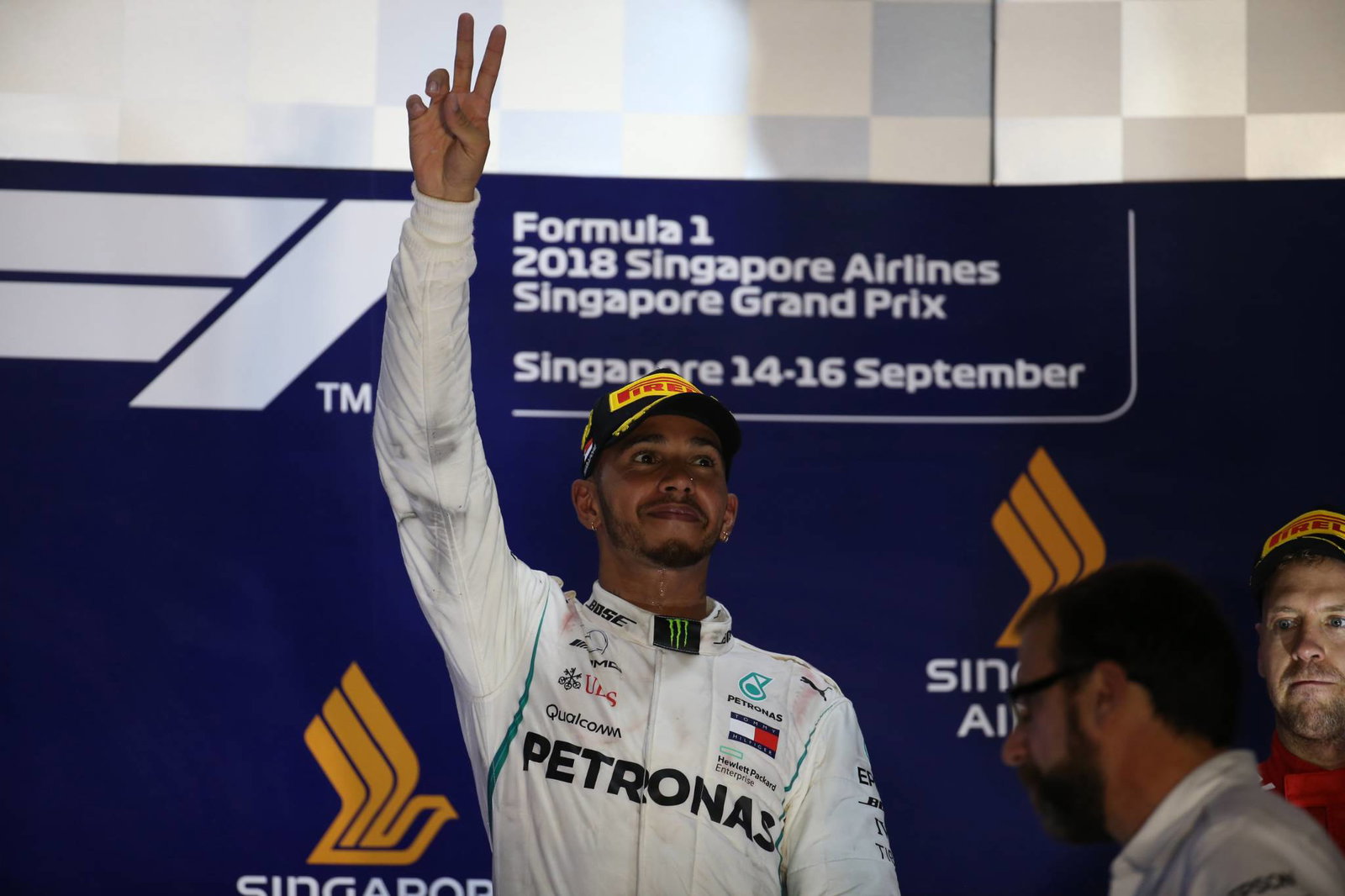 Sergio Perez, Sergey Sirotkin menerima penalti GP Singapura yang adil