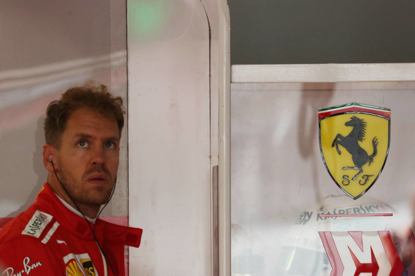 Hamilton merebut pole position F1 Jepang, kesalahan Ferrari meninggalkan Vettel ke-9