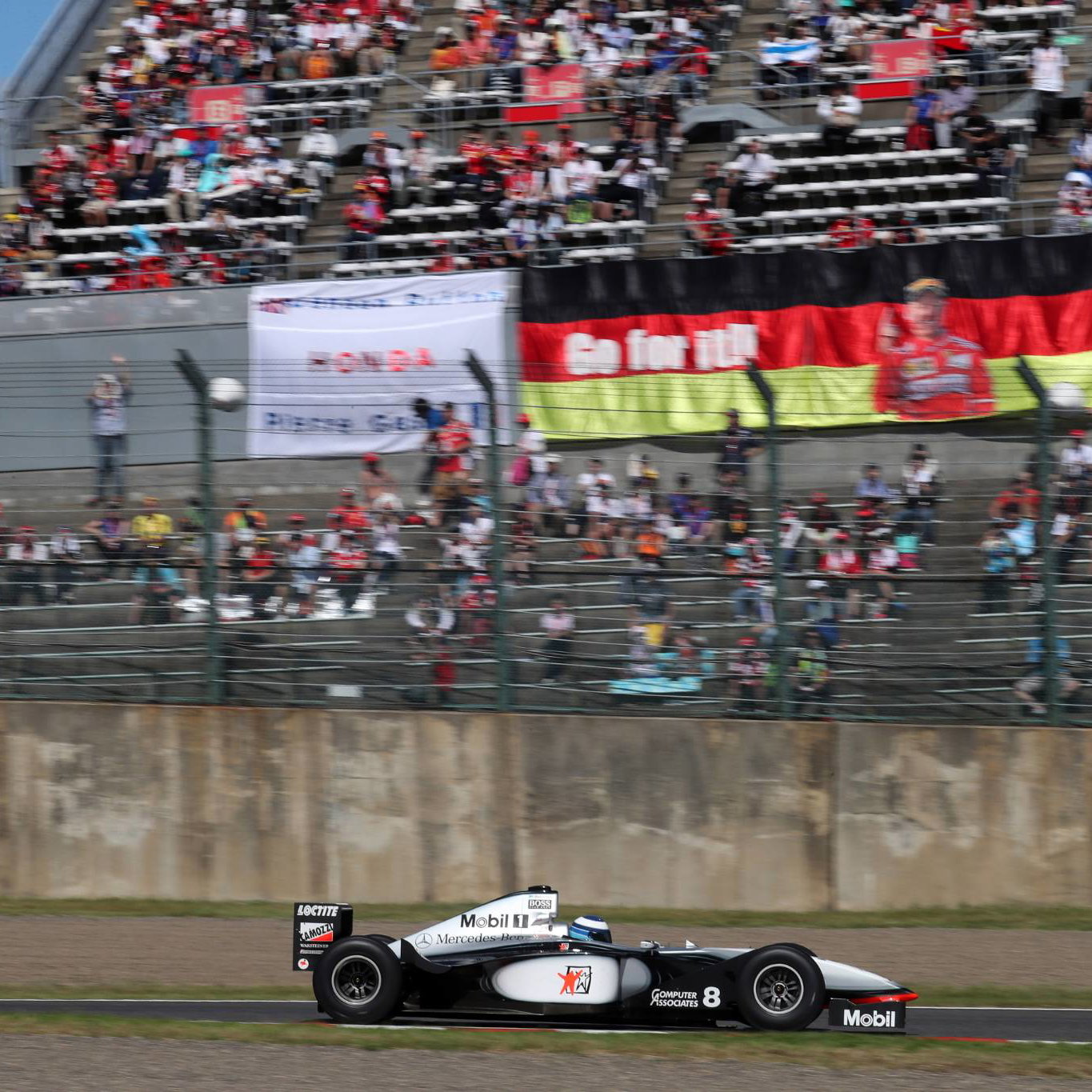 Hakkinen: F1 would benefit from more young driver testing, tyre war