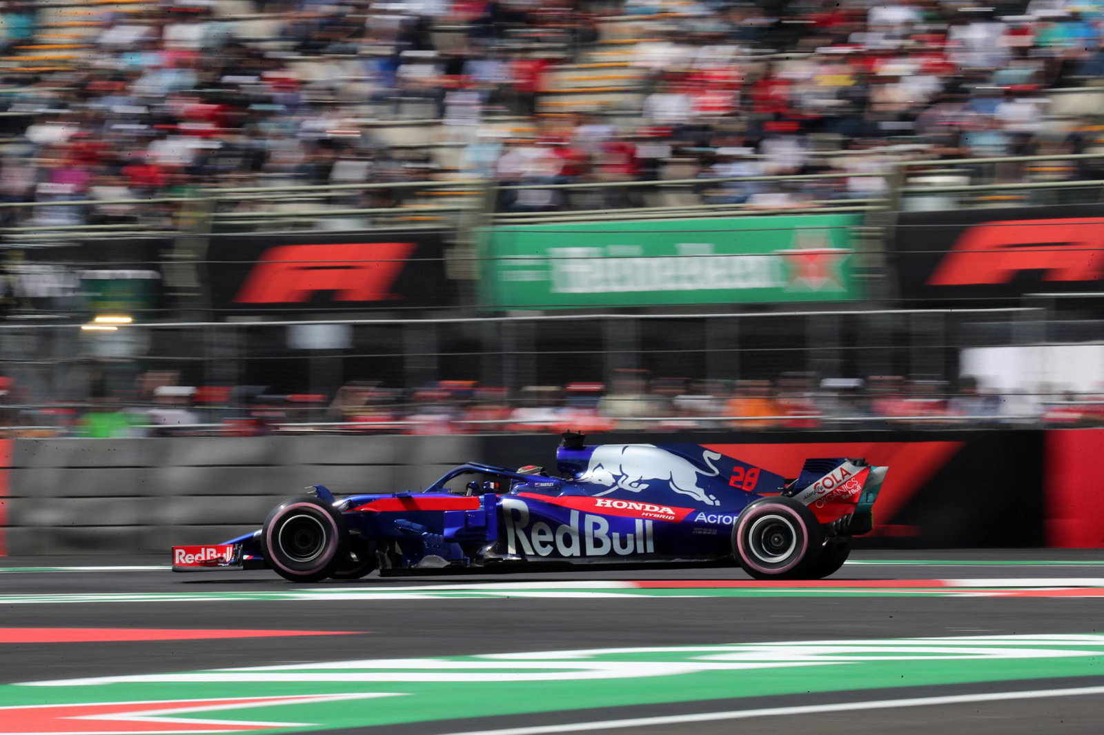 How a broken floor flared growing tensions at Toro Rosso F1