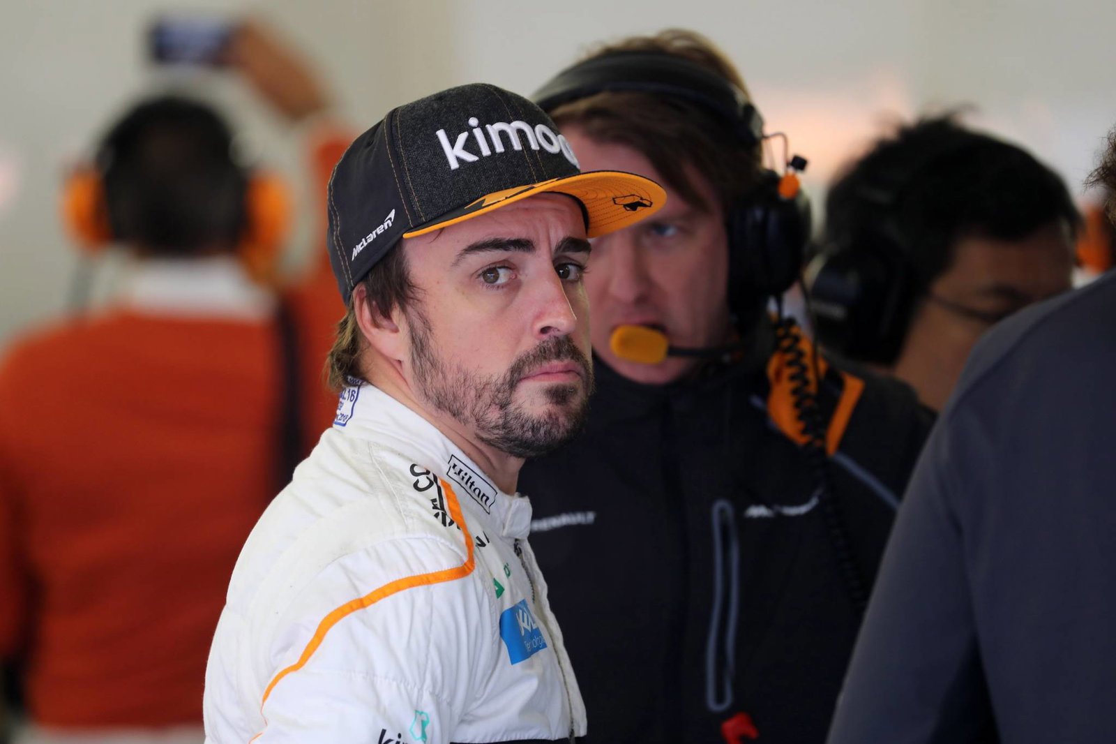 Ricciardo picks out 'silly and simple' explanation for Red Bull issues