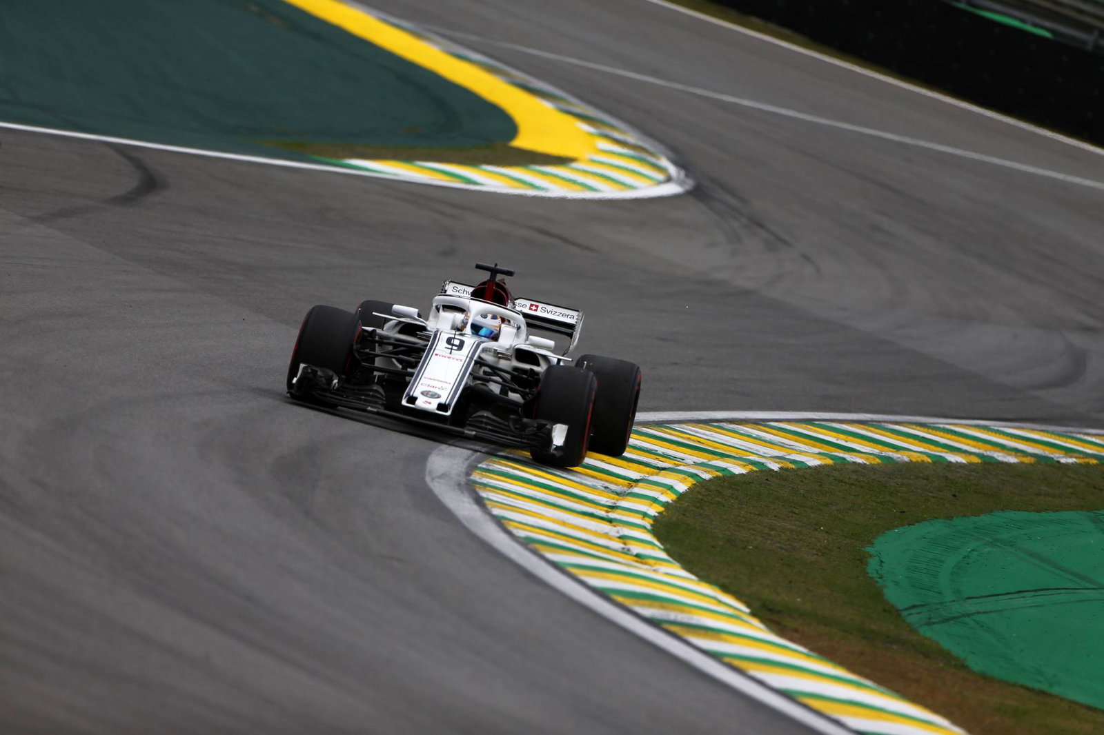 Ricciardo: Verstappen quicker is tolerable as this isn’t for pole