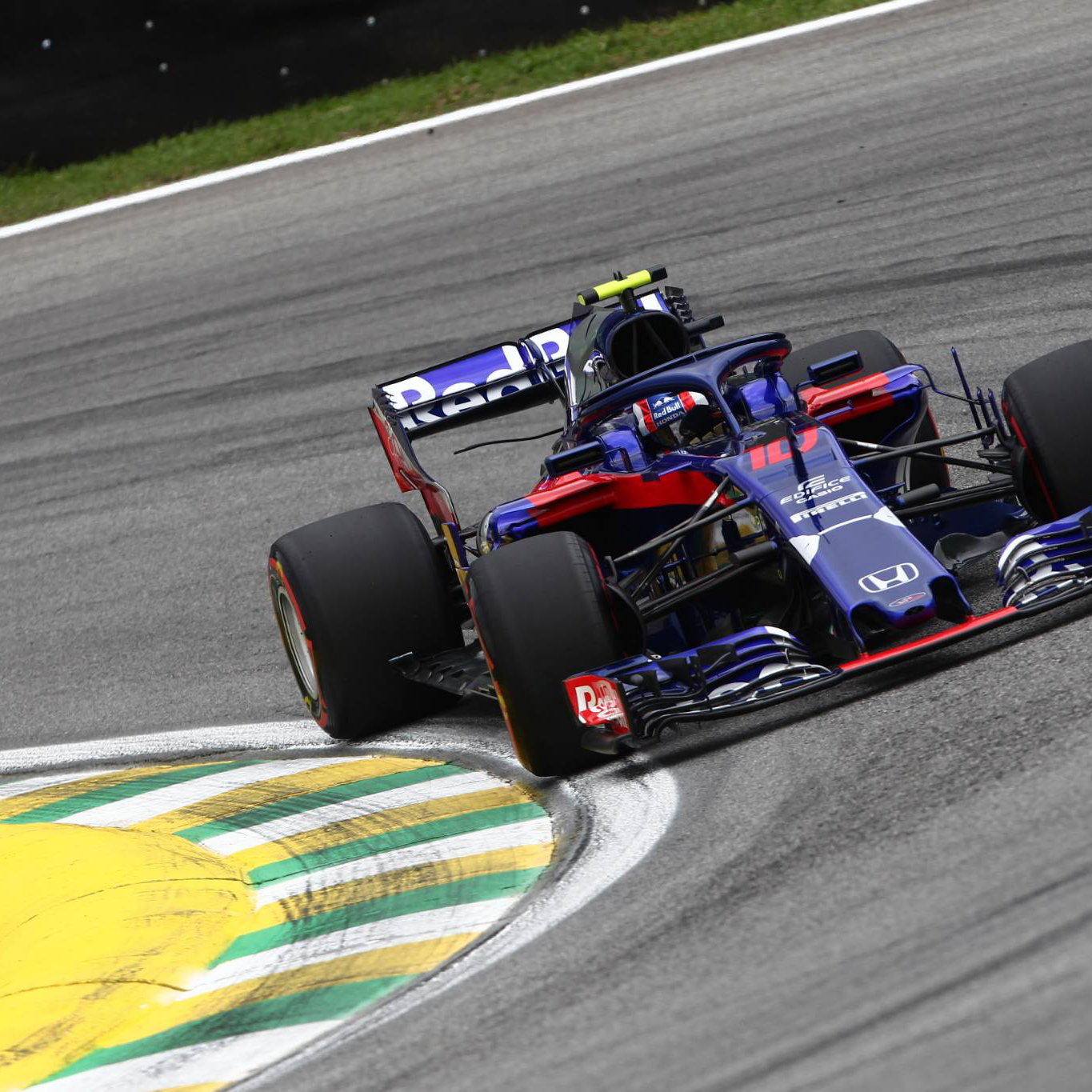 Brendon Hartley, Pascal Wehrlein join Ferrari F1 simulator team