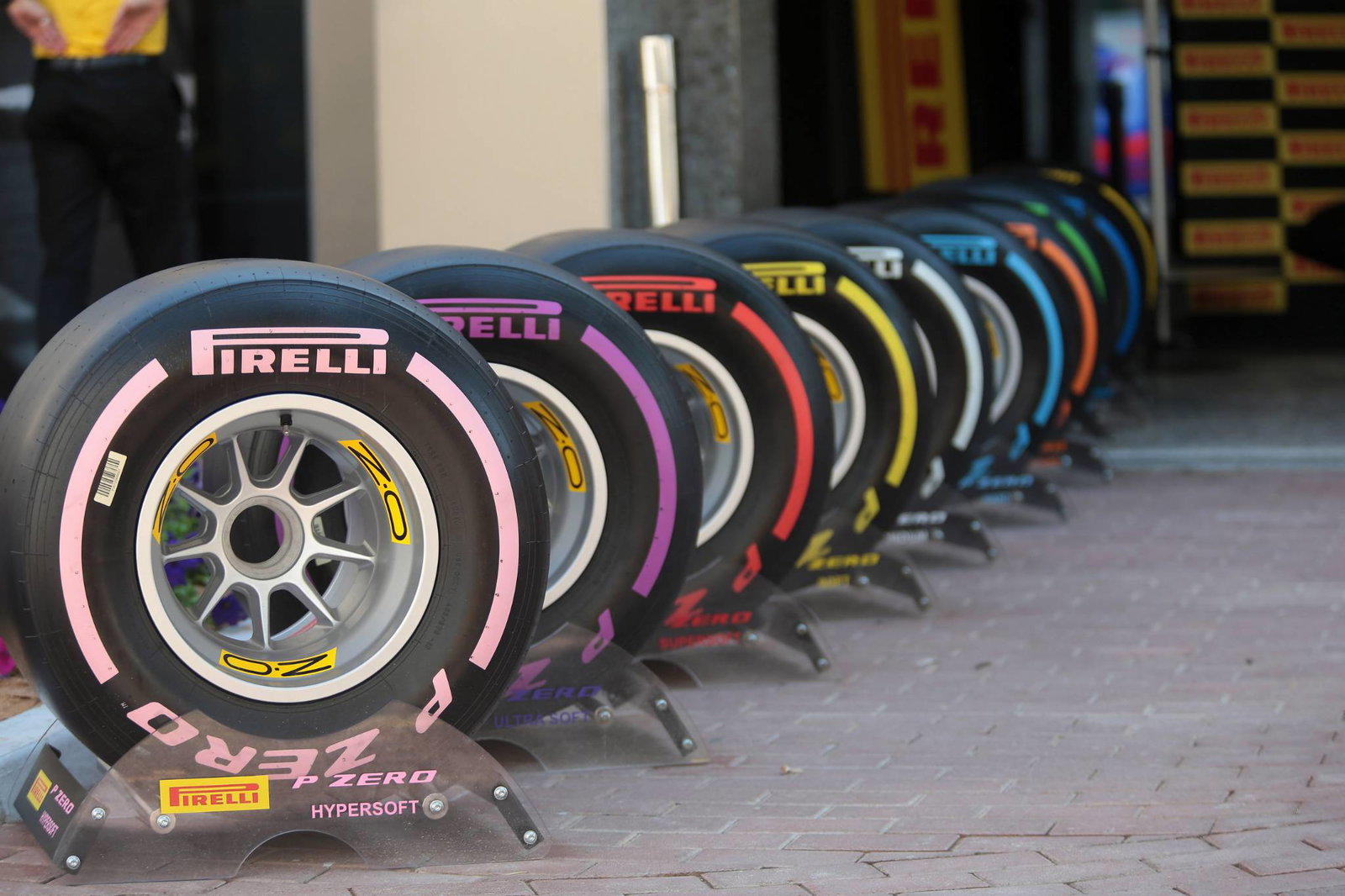 Pirelli dapat memilih pilihan ban Formula 1 yang lebih sulit pada tahun 2019