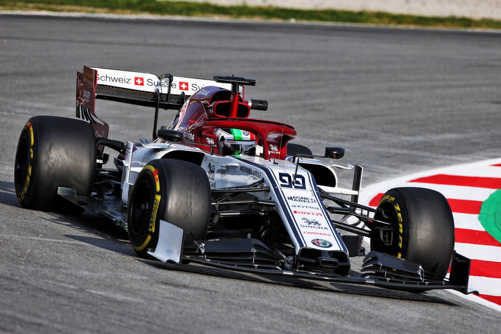 Giovinazzi plans to follow Alfa Romeo F1 teammate Raikkonen’s lead