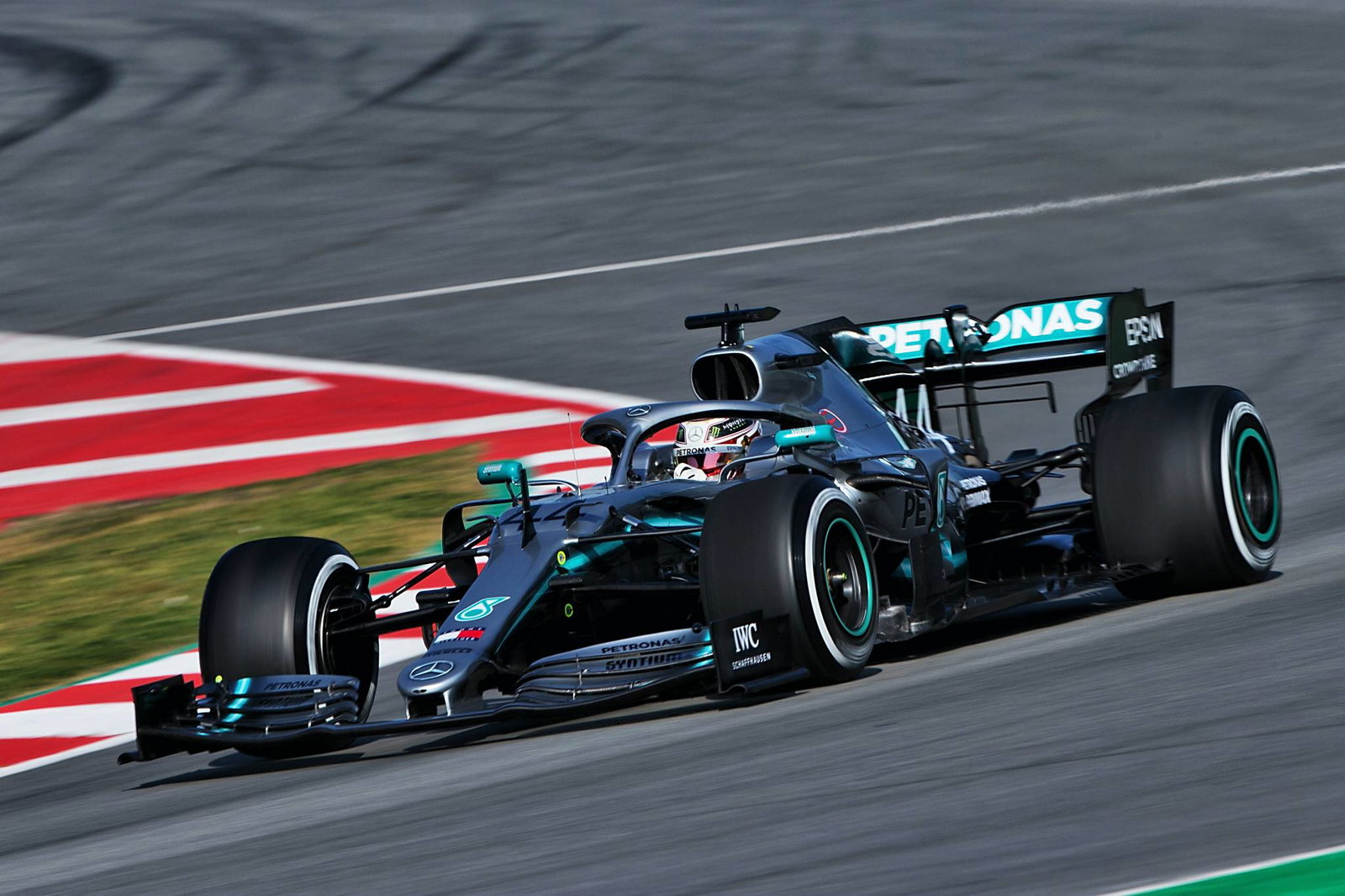 Analisis Pengujian F1: Ferrari mulai menunjukkan tangannya