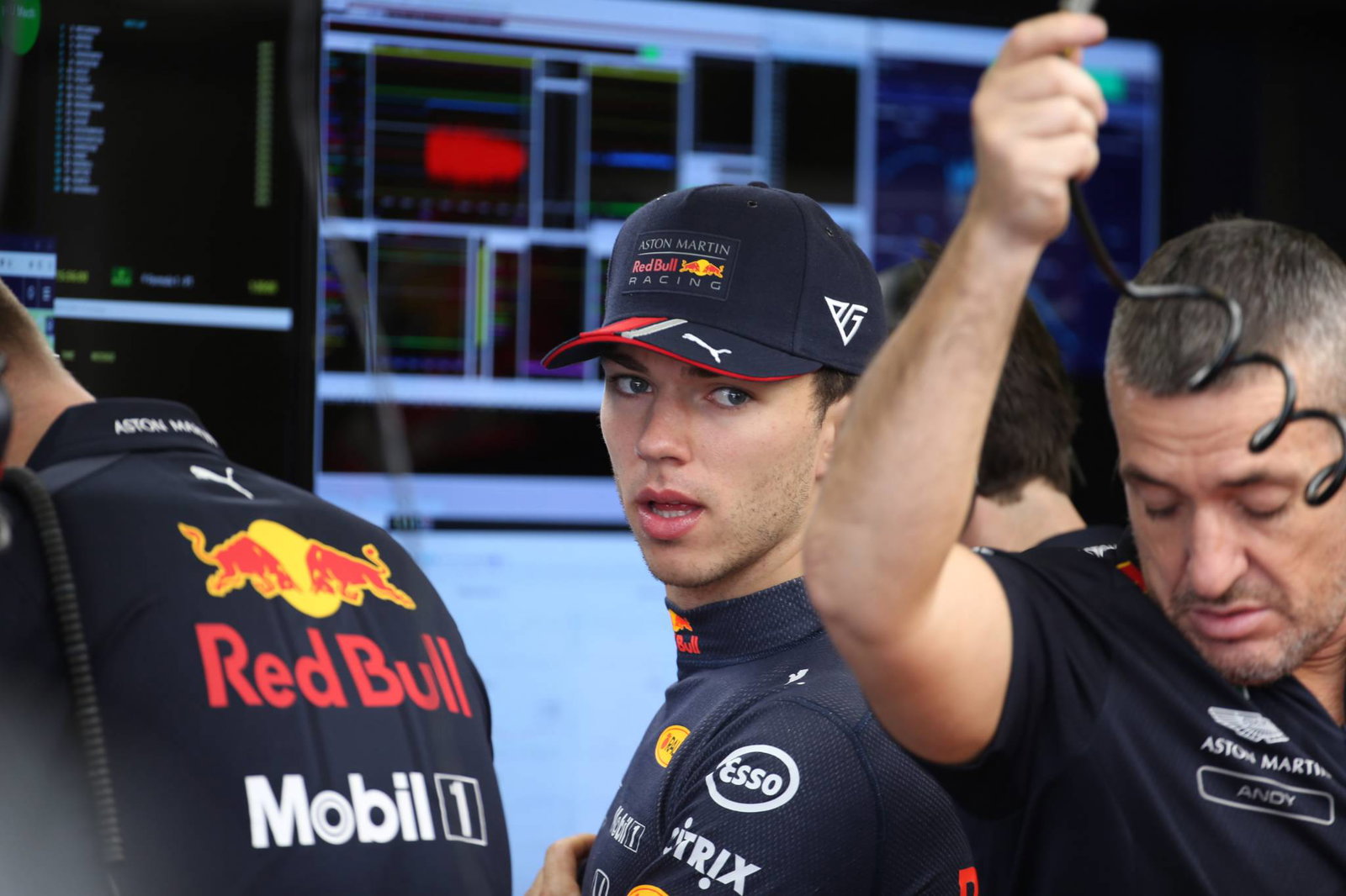 Leclerc explains why he ignored Ferrari F1 team orders in Bahrain