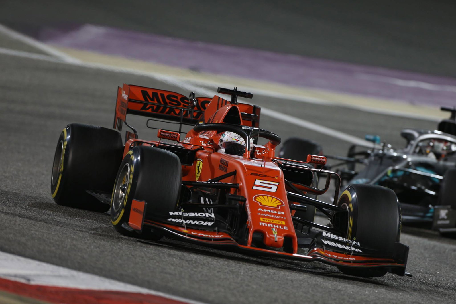 Analisis Balapan F1: Bagaimana Leclerc yang 'outlier' menghempaskan lapangan di Bahrain