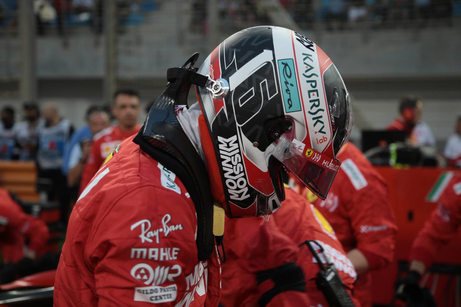 Renault boss slams “unacceptable” engine problems in double DNF