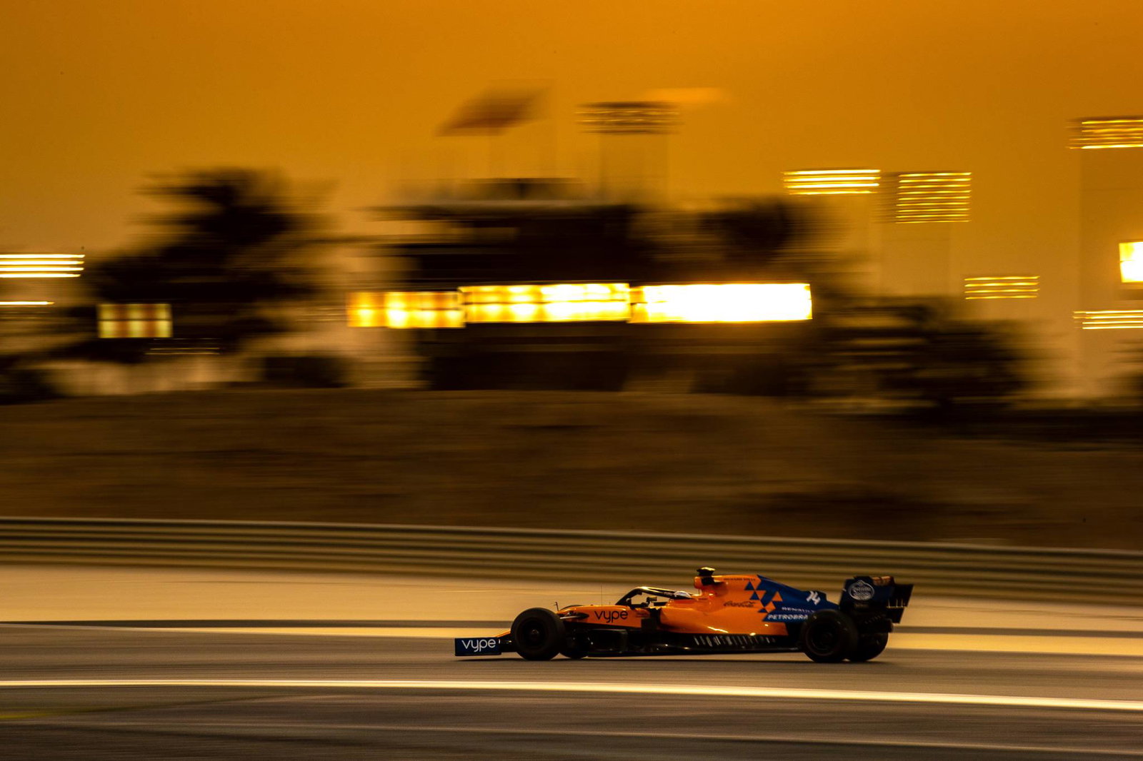 Russell memainkan lap tercepat Mercedes dalam tes Bahrain