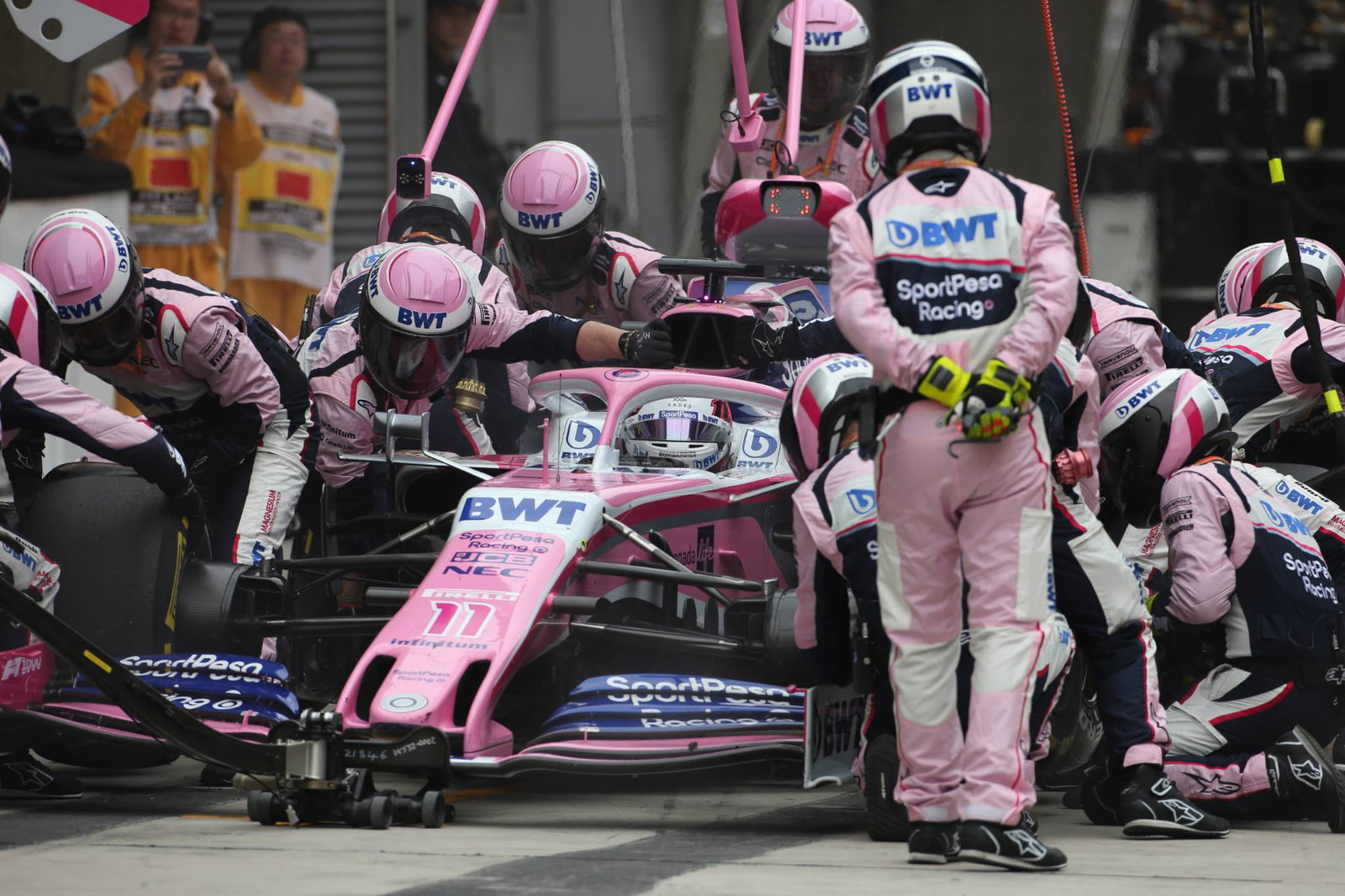 The dilemma facing Ferrari after opening F1 team orders 'can of worms'