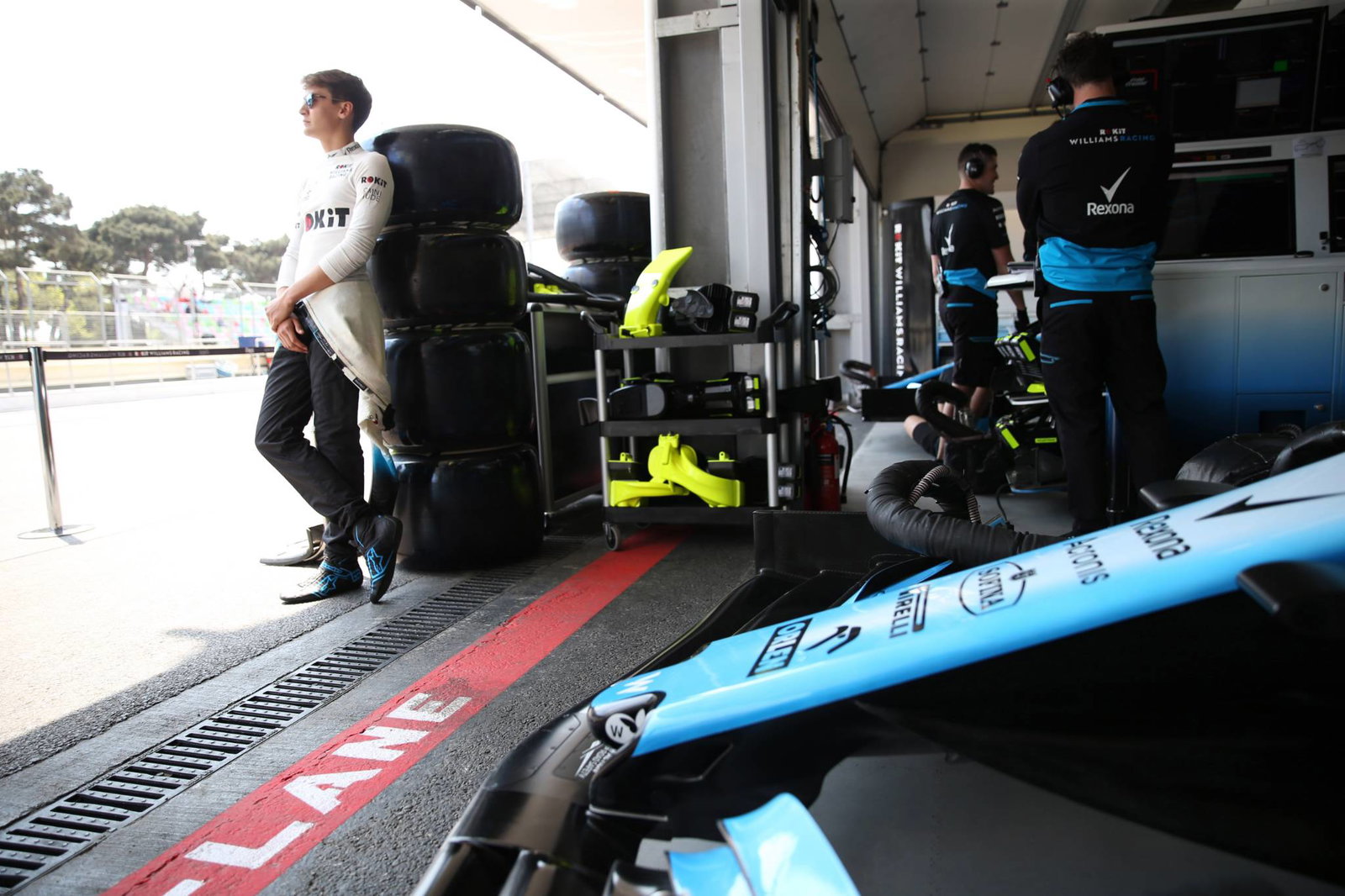 Gasly hit dengan pit lane start karena jembatan timbang FIA hilang