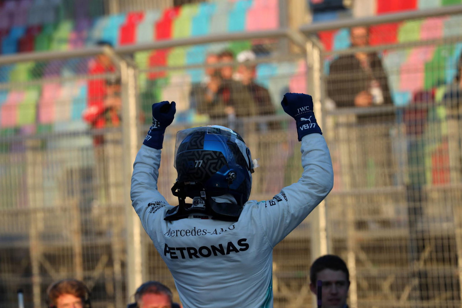 Ferrari menderita 'pukulan ganda' di Baku, kata bos Mercedes Wolff