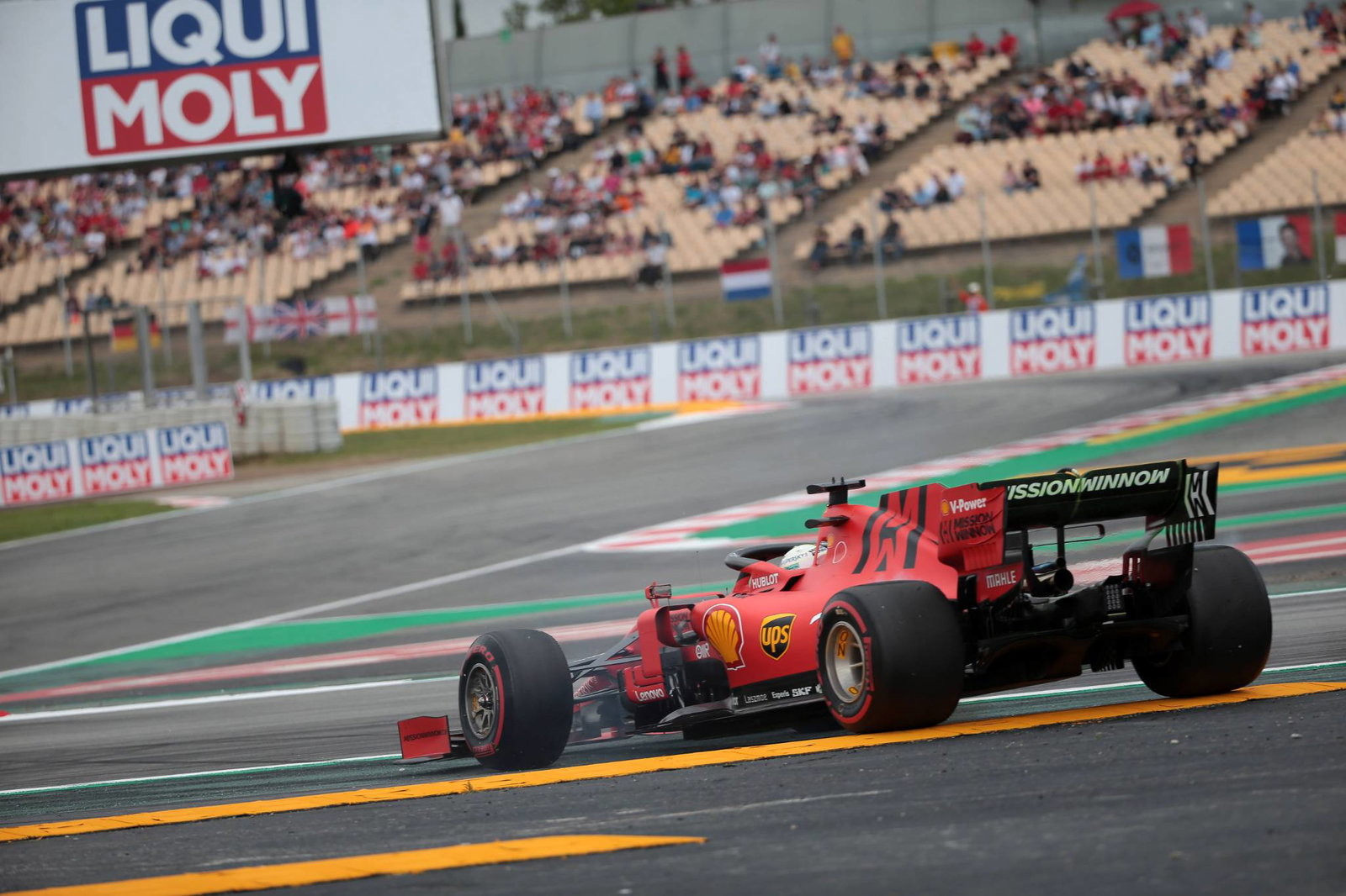 Valtteri Bottas takes dominant Spanish GP pole ahead of Hamilton