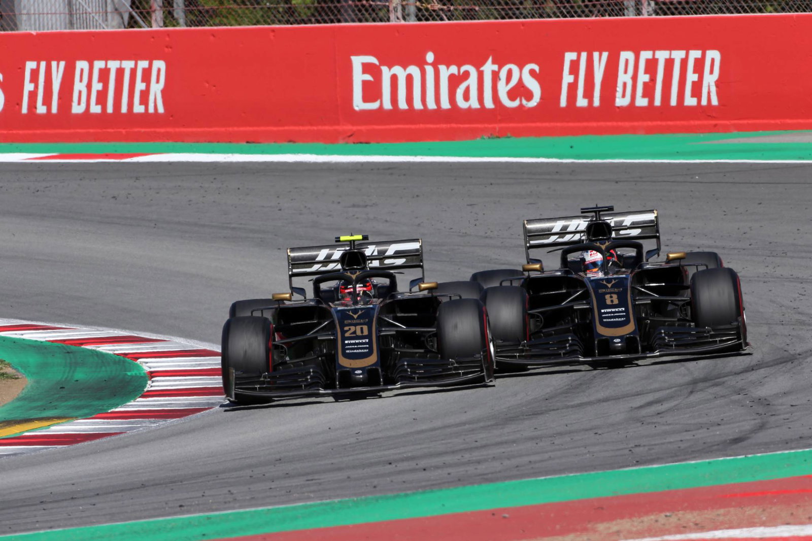 Kesimpulan GP Spanyol: Hamilton menanggapi tembakan peringatan Bottas