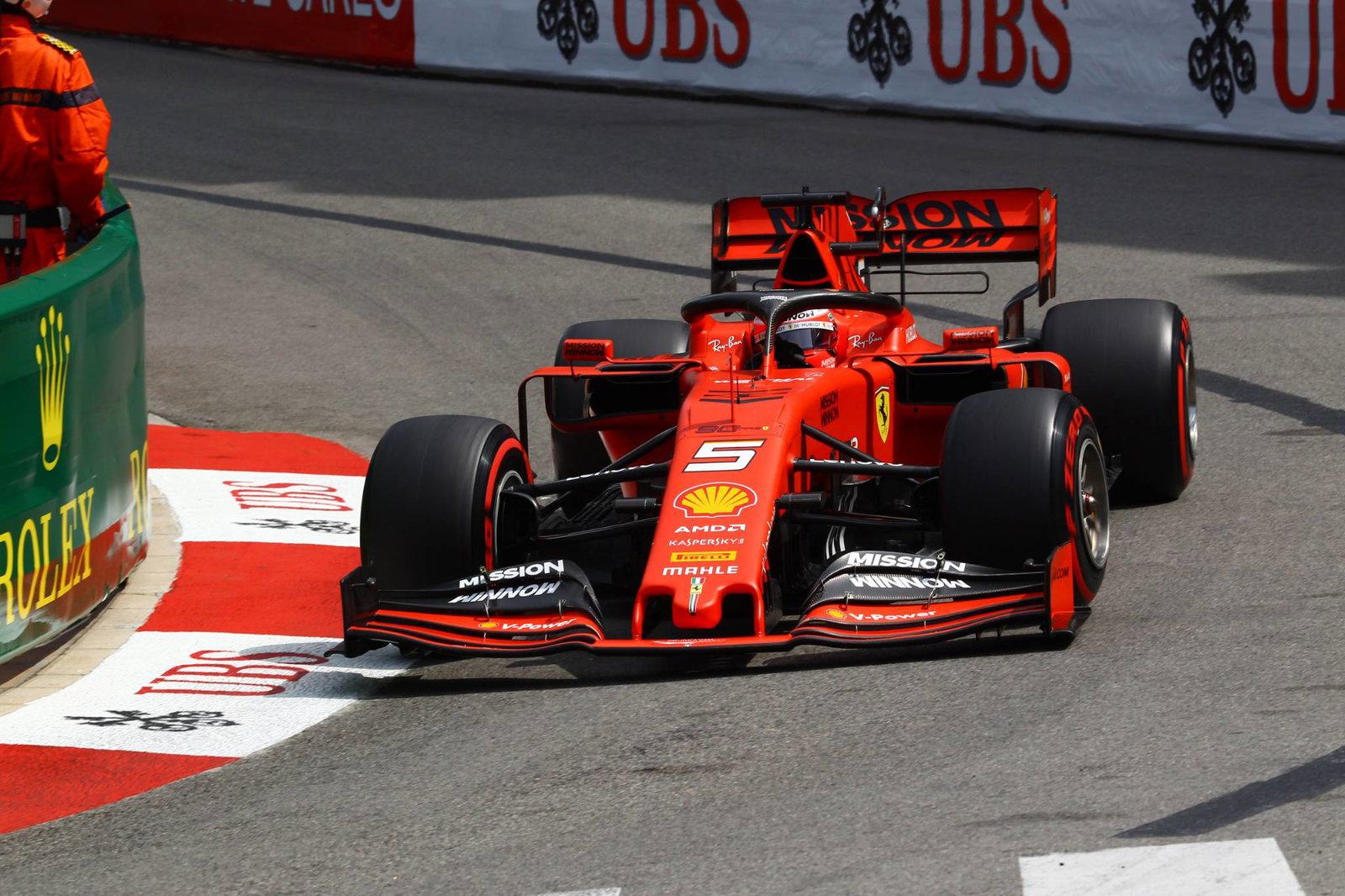 Gutierrez dua kali memecahkan rekor lap Sonoma dengan mobil Mercedes W07 F1