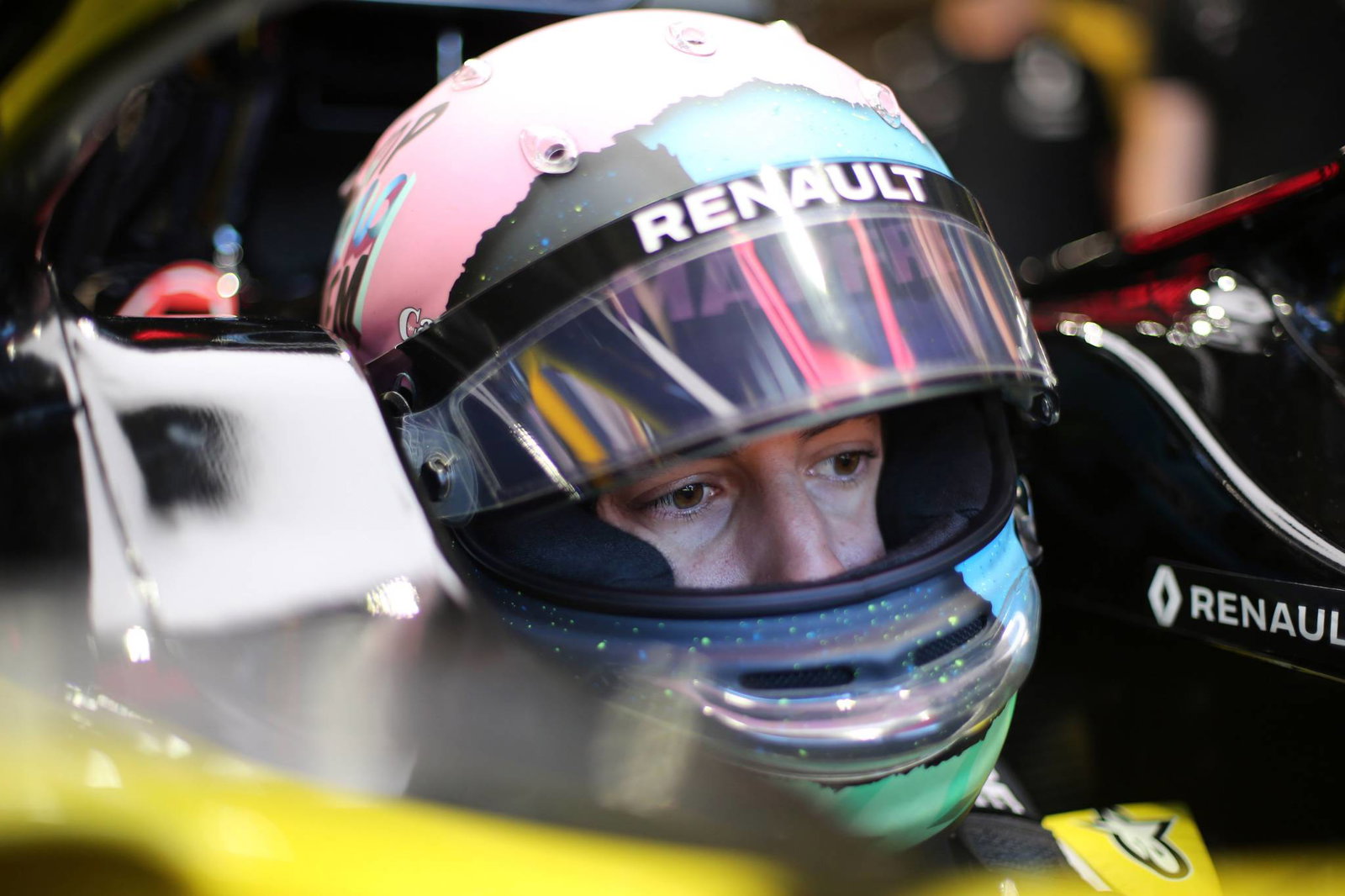 Lewis Hamilton: Jangan salahkan pembalap karena balapan F1 yang membosankan