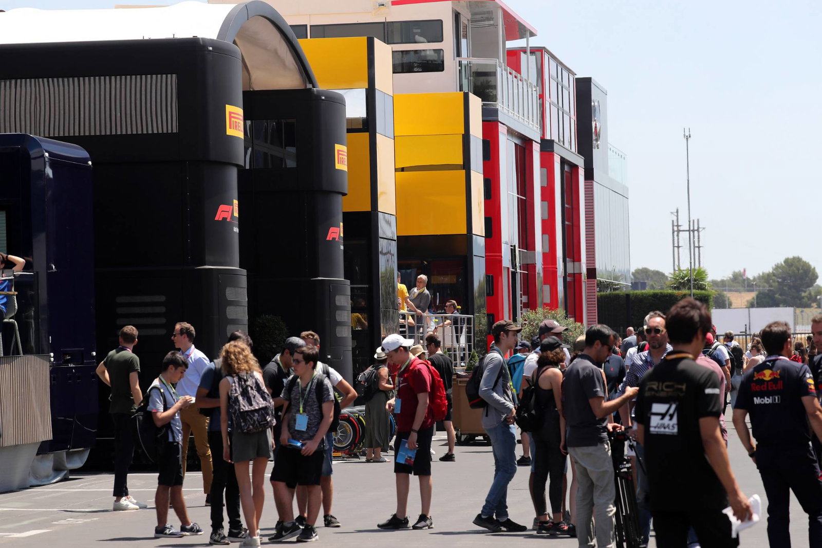 Bottas: Ricciardo’s defensive moves in Canada ‘really on the limit’