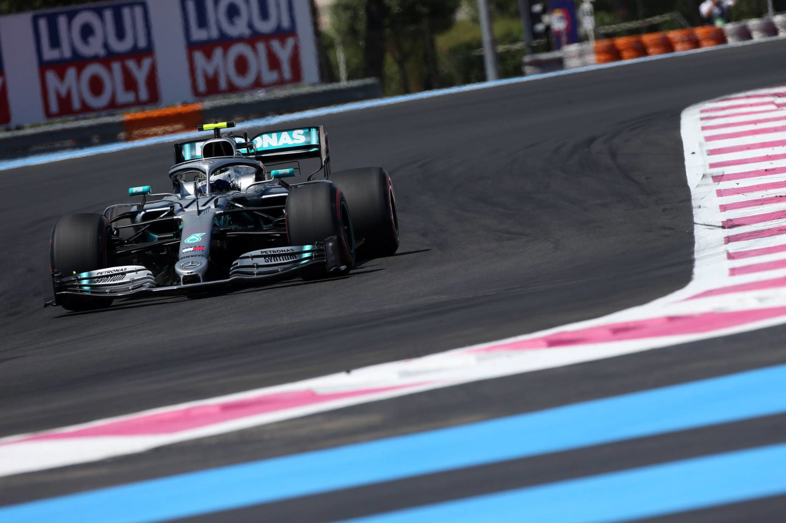 Lando Norris pergi 'mencoba bertahan' setelah masalah hidrolik terlambat