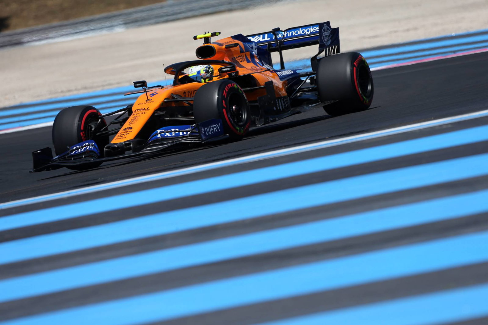 Ricciardo mencetak dua penalti lima detik, turun ke posisi 11