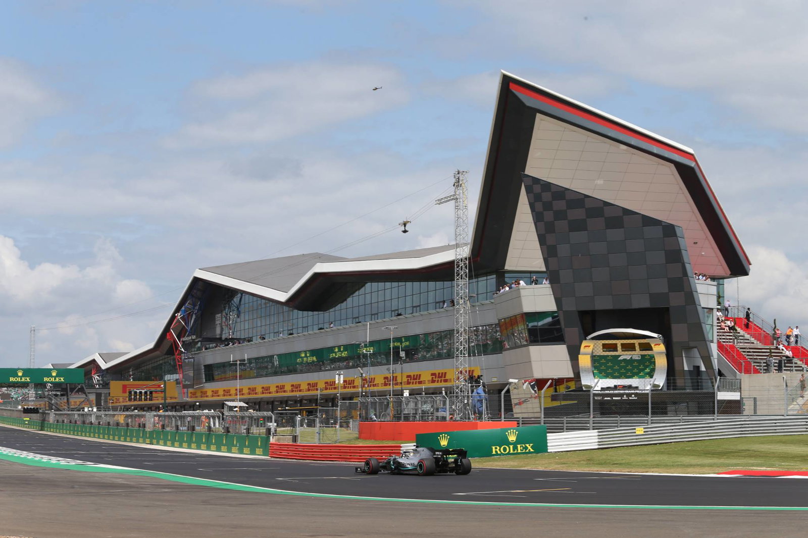 Haas F1 title sponsor Rich Energy yet to pay Whyte Bike legal costs