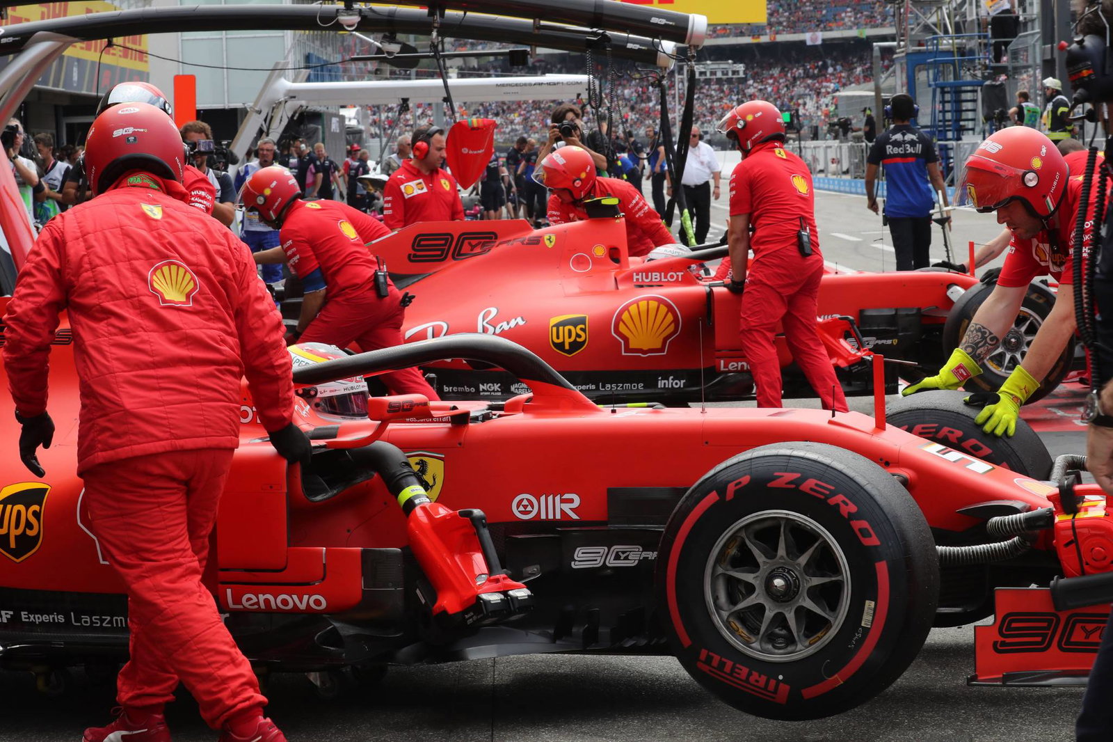 Leclerc hit by fuel system issue in disaster Ferrari qualifying